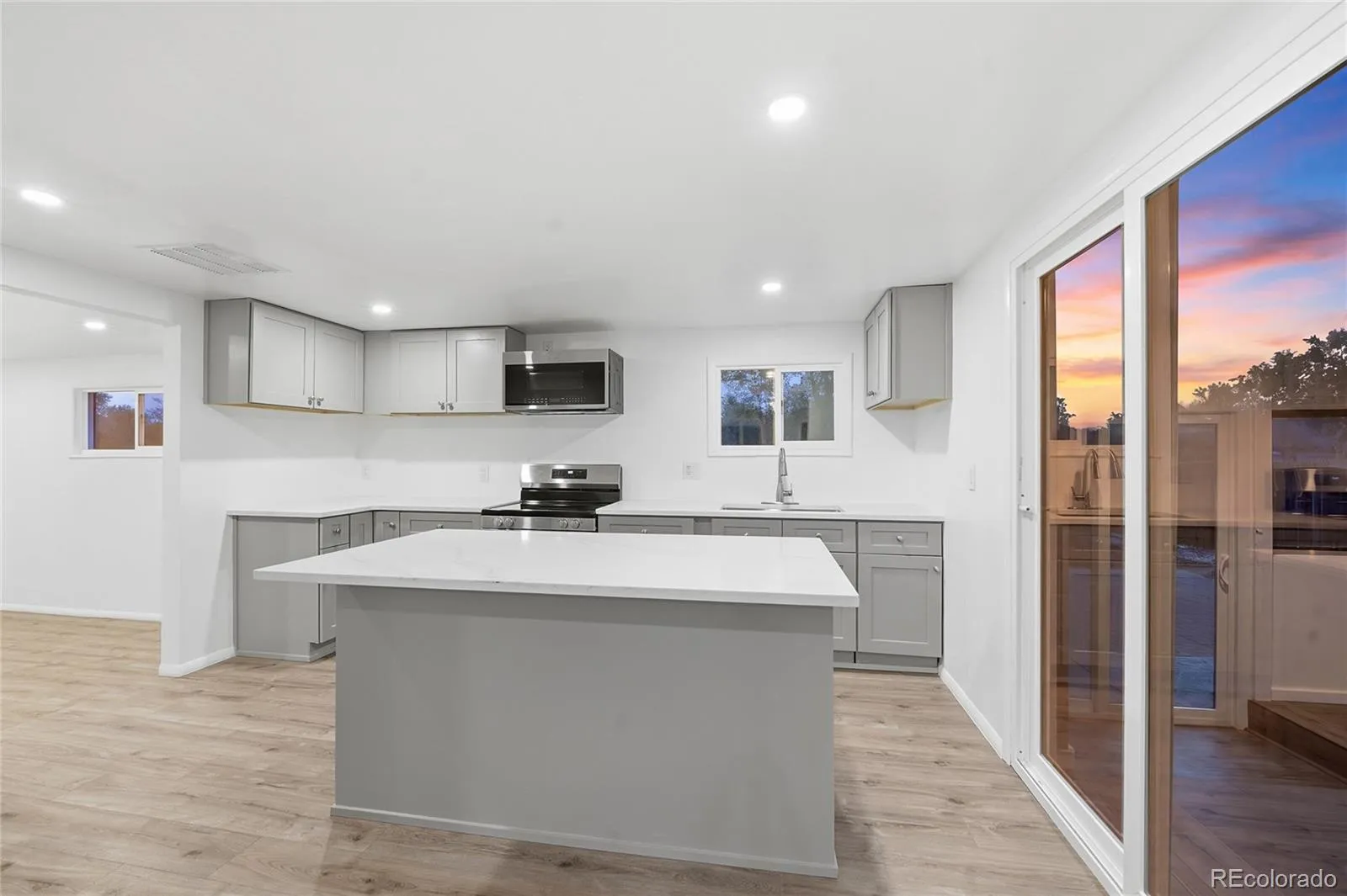 2605 W Gunnison Drive Denver CO 80219 MLS #REC5481378 05102026142126 1600 12
