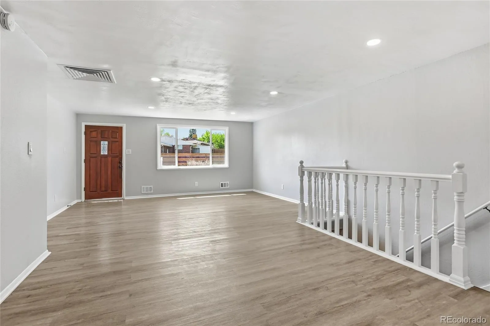 2605 W Gunnison Drive Denver CO 80219 MLS #REC5481378 05102026142126 1600 19