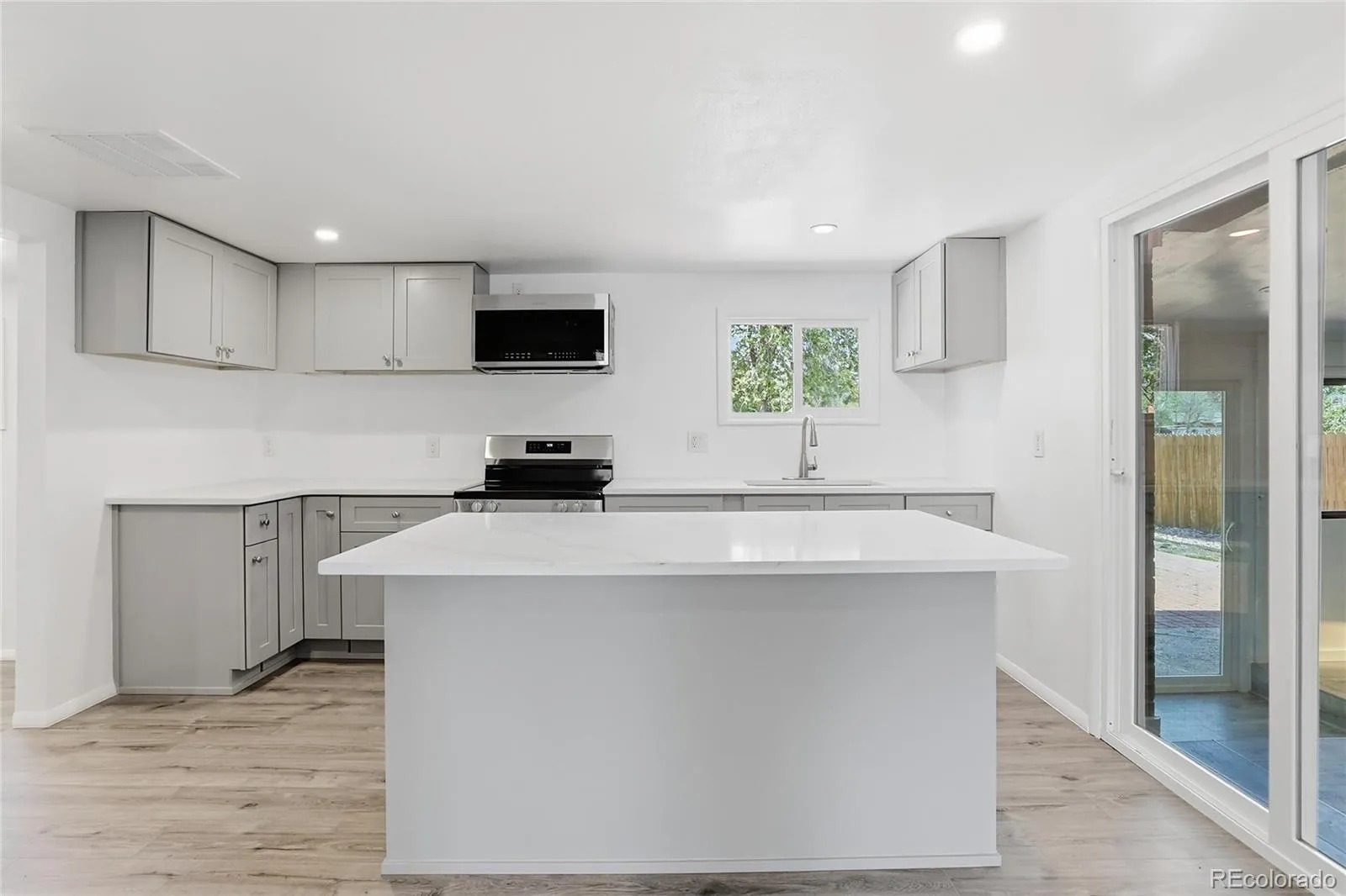2605 W Gunnison Drive Denver CO 80219 MLS #REC5481378 05102026142126 1600 21
