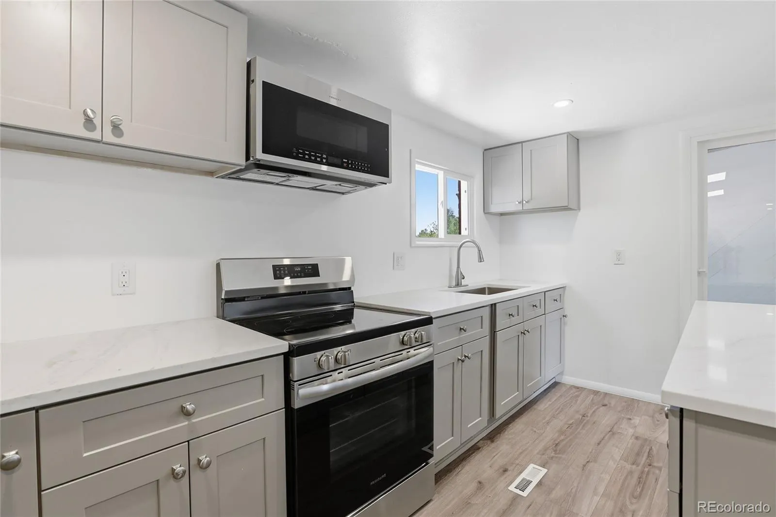 2605 W Gunnison Drive Denver CO 80219 MLS #REC5481378 05102026142126 1600 22