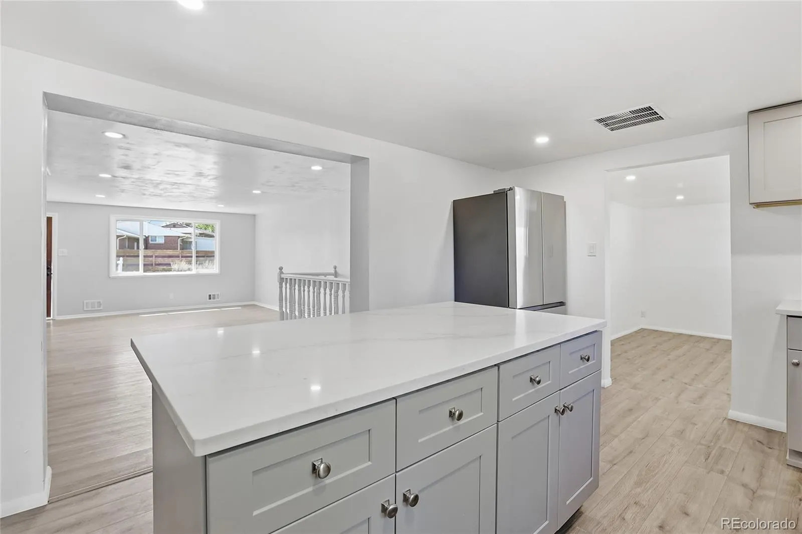 2605 W Gunnison Drive Denver CO 80219 MLS #REC5481378 05102026142126 1600 24