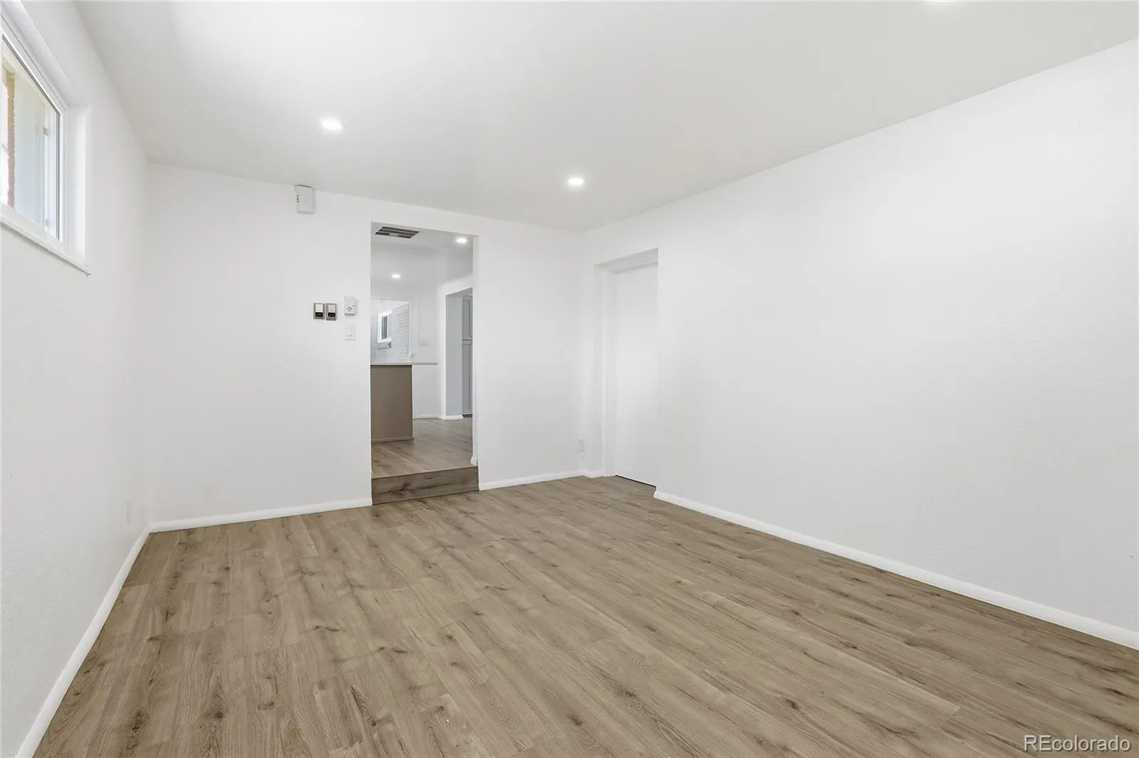 2605 W Gunnison Drive Denver CO 80219 MLS #REC5481378 05102026142126 1600 26