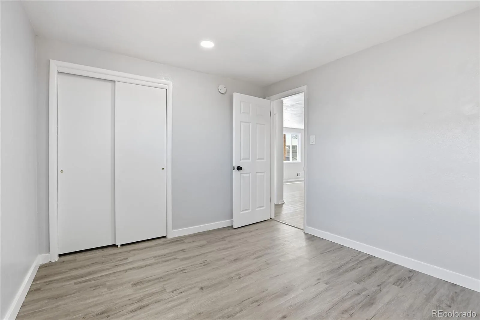 2605 W Gunnison Drive Denver CO 80219 MLS #REC5481378 05102026142126 1600 32