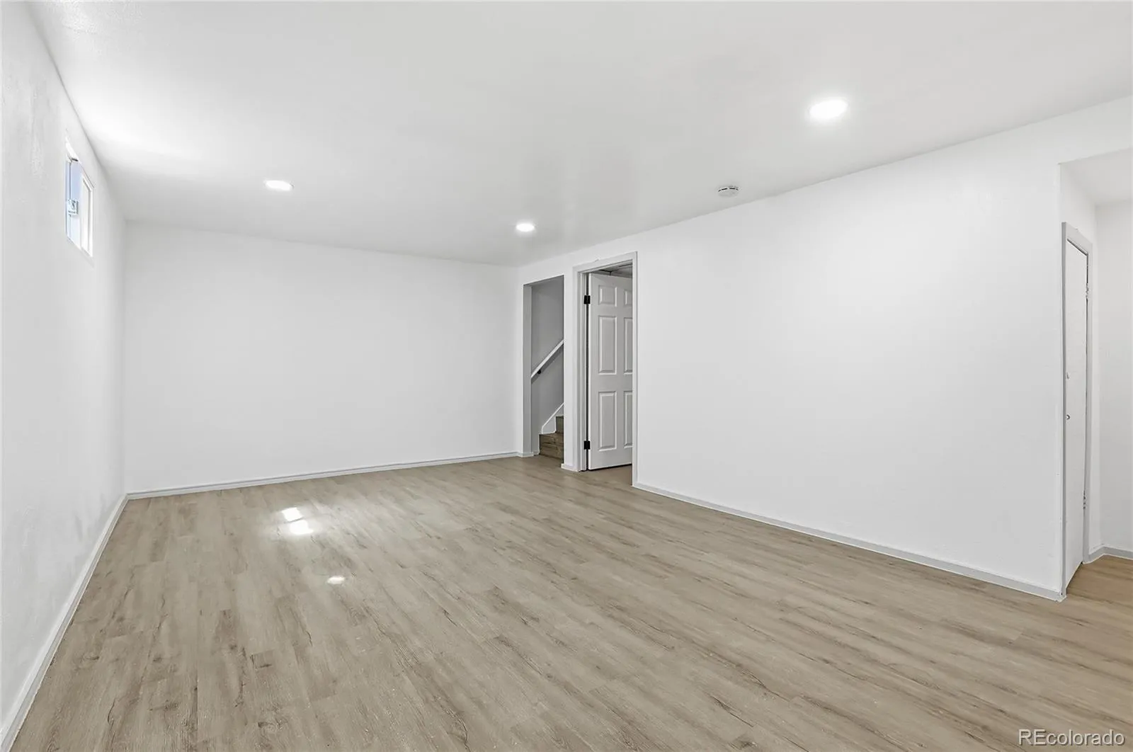 2605 W Gunnison Drive Denver CO 80219 MLS #REC5481378 05102026142126 1600 35