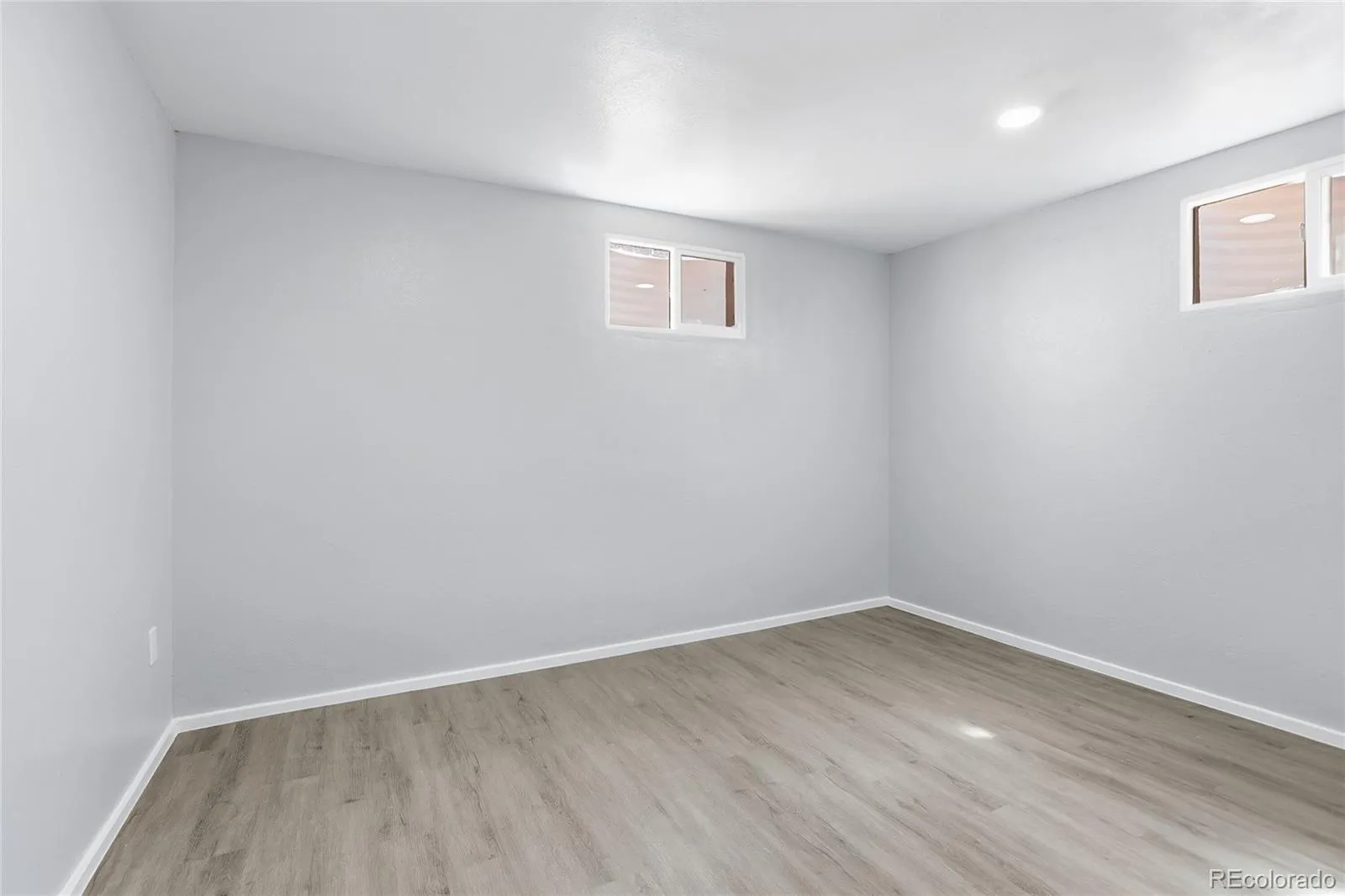 2605 W Gunnison Drive Denver CO 80219 MLS #REC5481378 05102026142126 1600 36