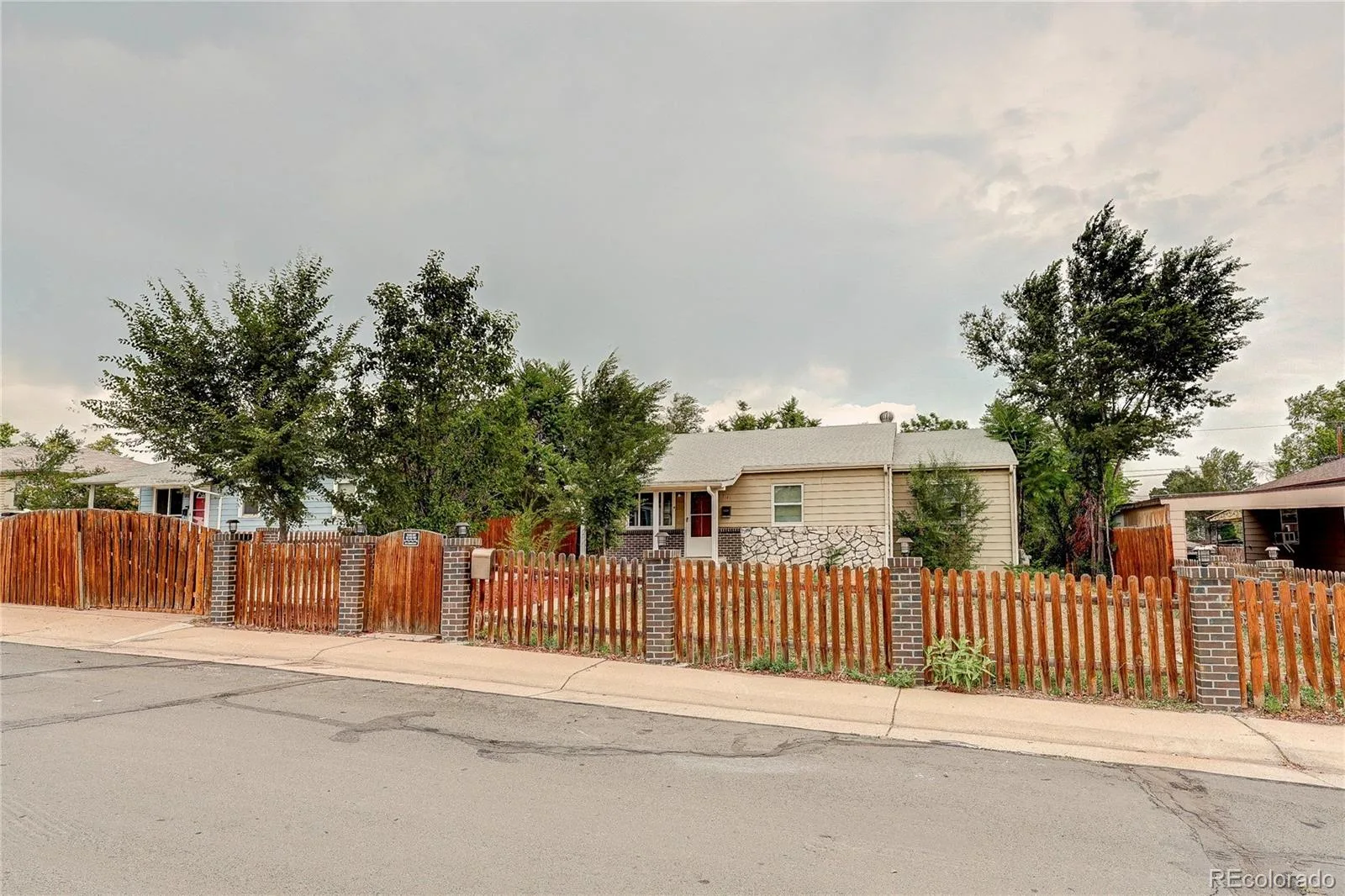 2141 Fir Drive Denver CO 80229 | MLS #REC5481606 07152026080511 1600 19