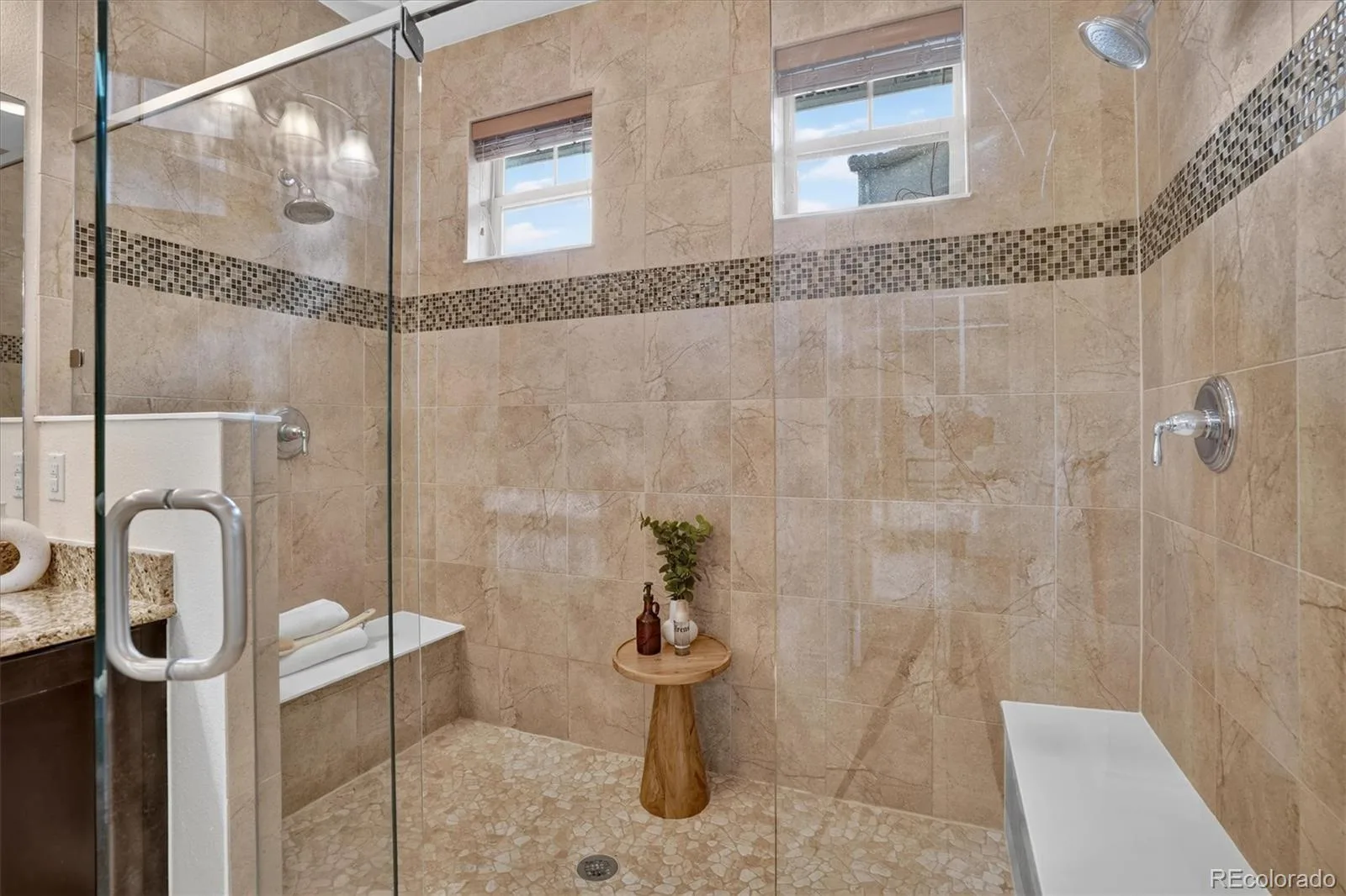 8576 E 35th Avenue Denver CO 80238 | MLS #REC5481971 08072026044419 1600 23