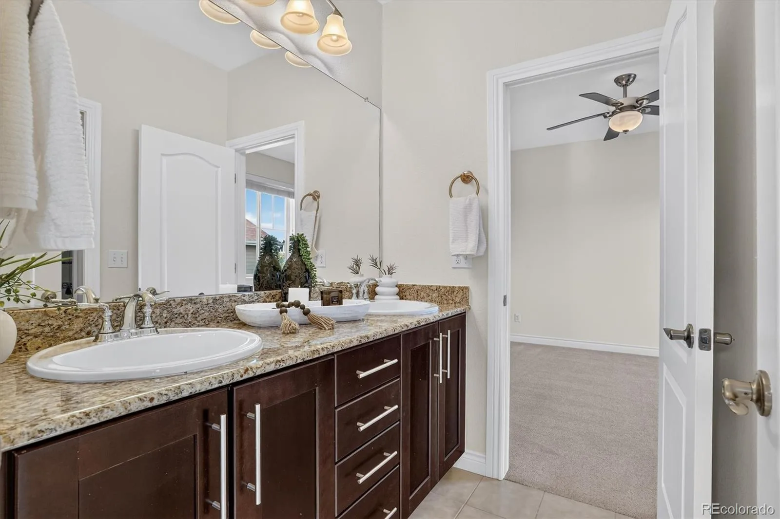 8576 E 35th Avenue Denver CO 80238 | MLS #REC5481971 08072026044419 1600 33