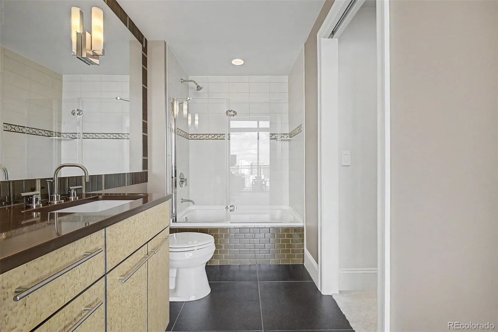 2001 Lincoln Street #1121 Denver CO 80202 | MLS #REC5483019 08272026144601 1600 27