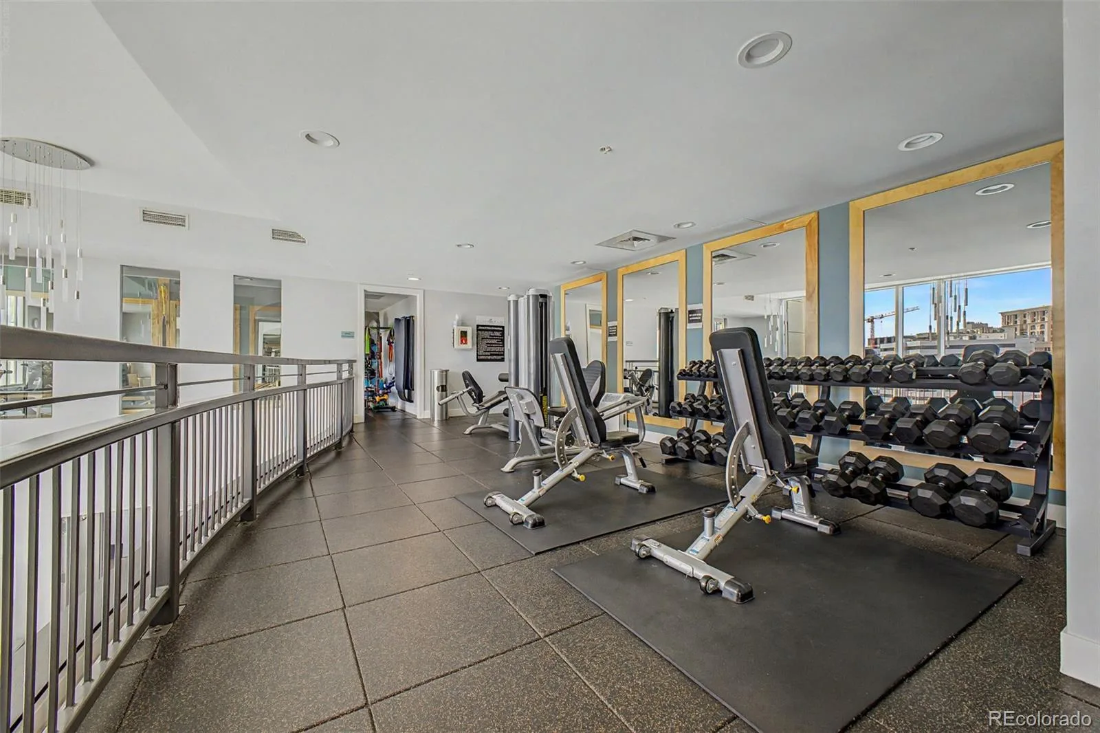 2001 Lincoln Street #1121 Denver CO 80202 | MLS #REC5483019 08272026144601 1600 39