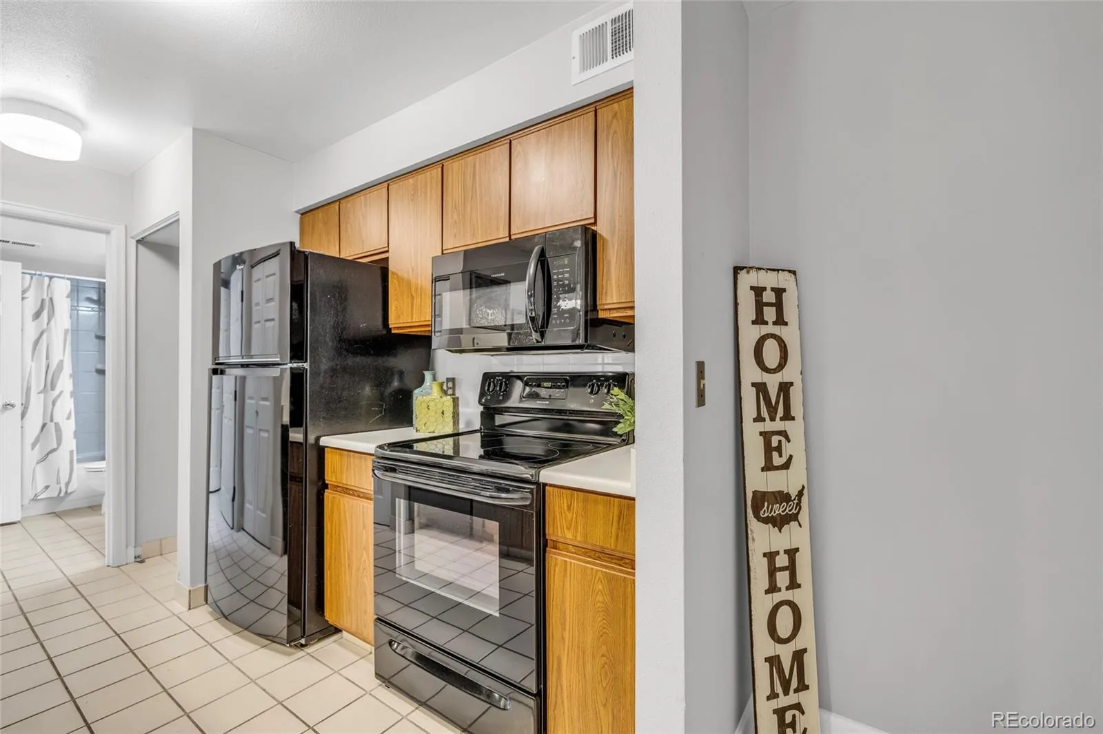 2575 S Syracuse Way #A106 Denver CO 80231 | MLS #REC5483584 08112026181115 1600 10
