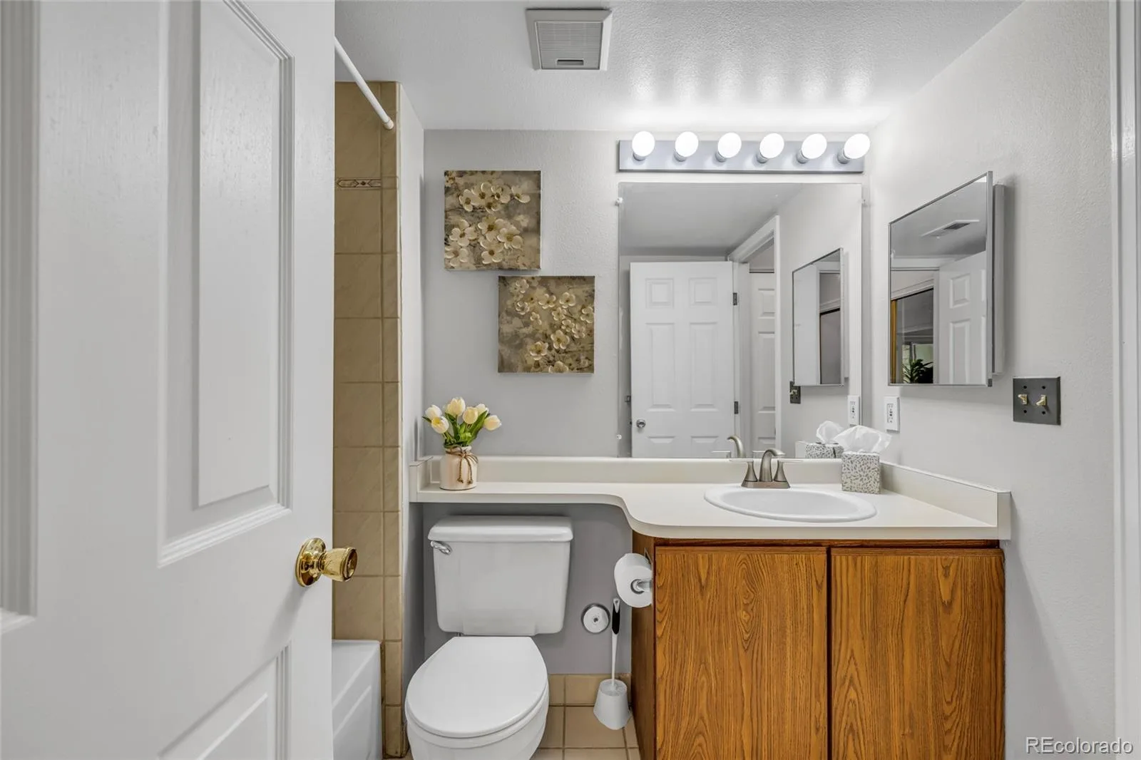 2575 S Syracuse Way #A106 Denver CO 80231 | MLS #REC5483584 08112026181115 1600 18