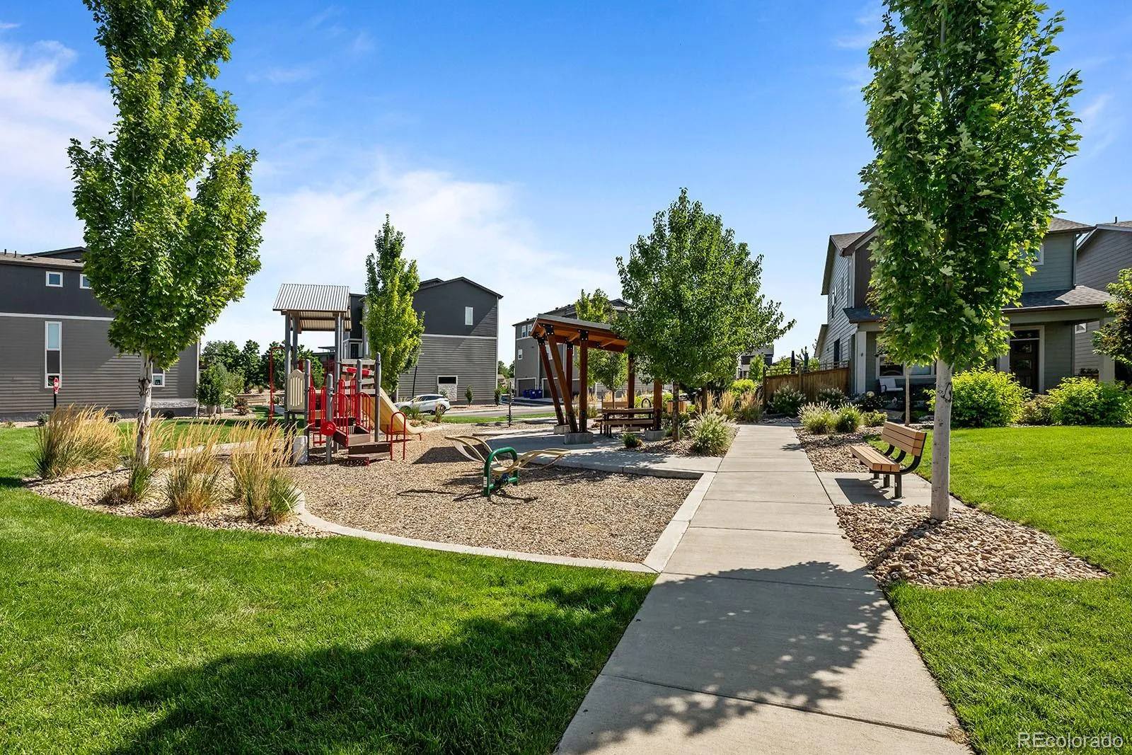 04142026222450 1600 35