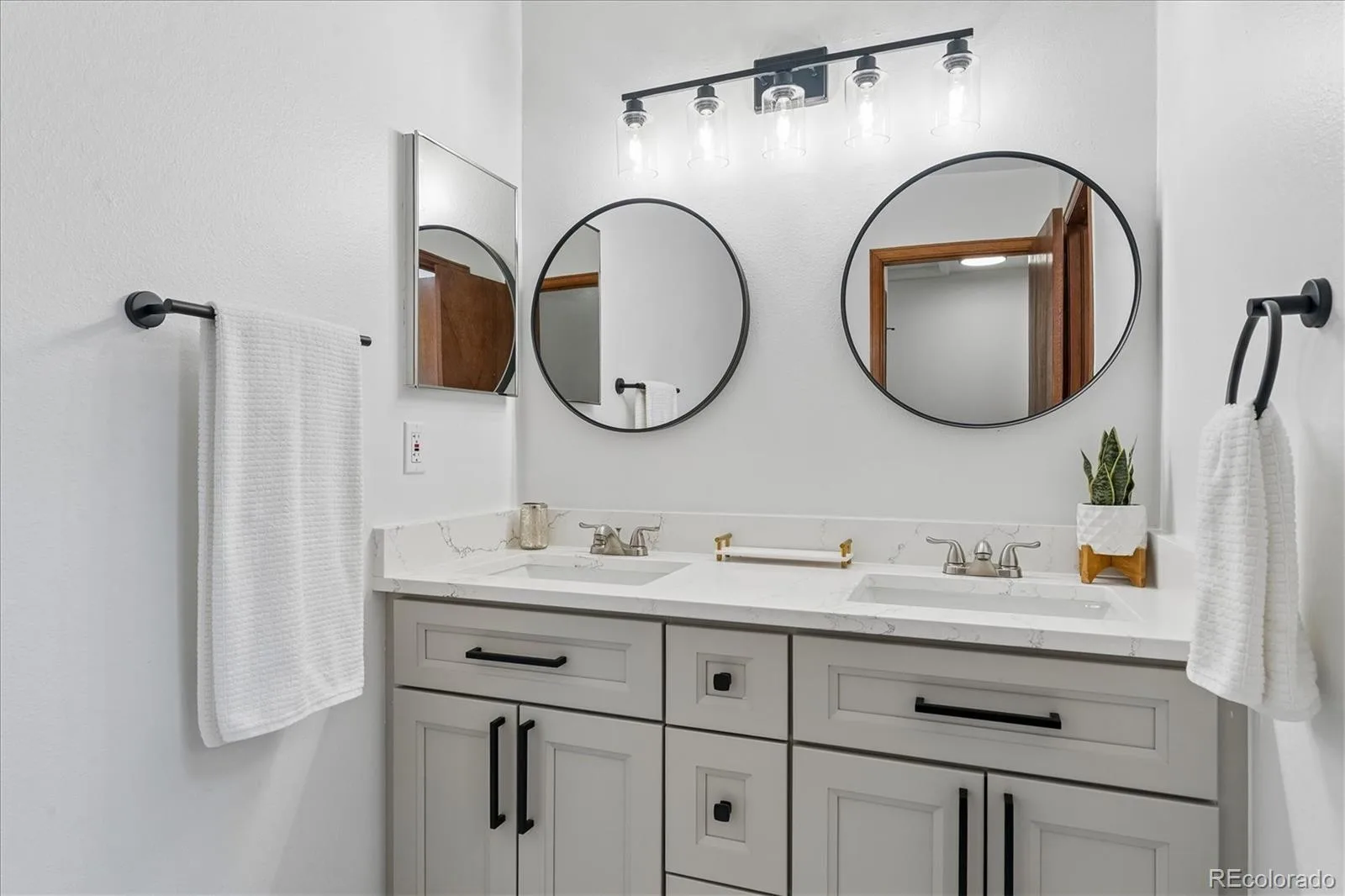 3509 S Rifle Street Aurora CO 80013 | MLS #REC5488465 08272026002342 1600 10