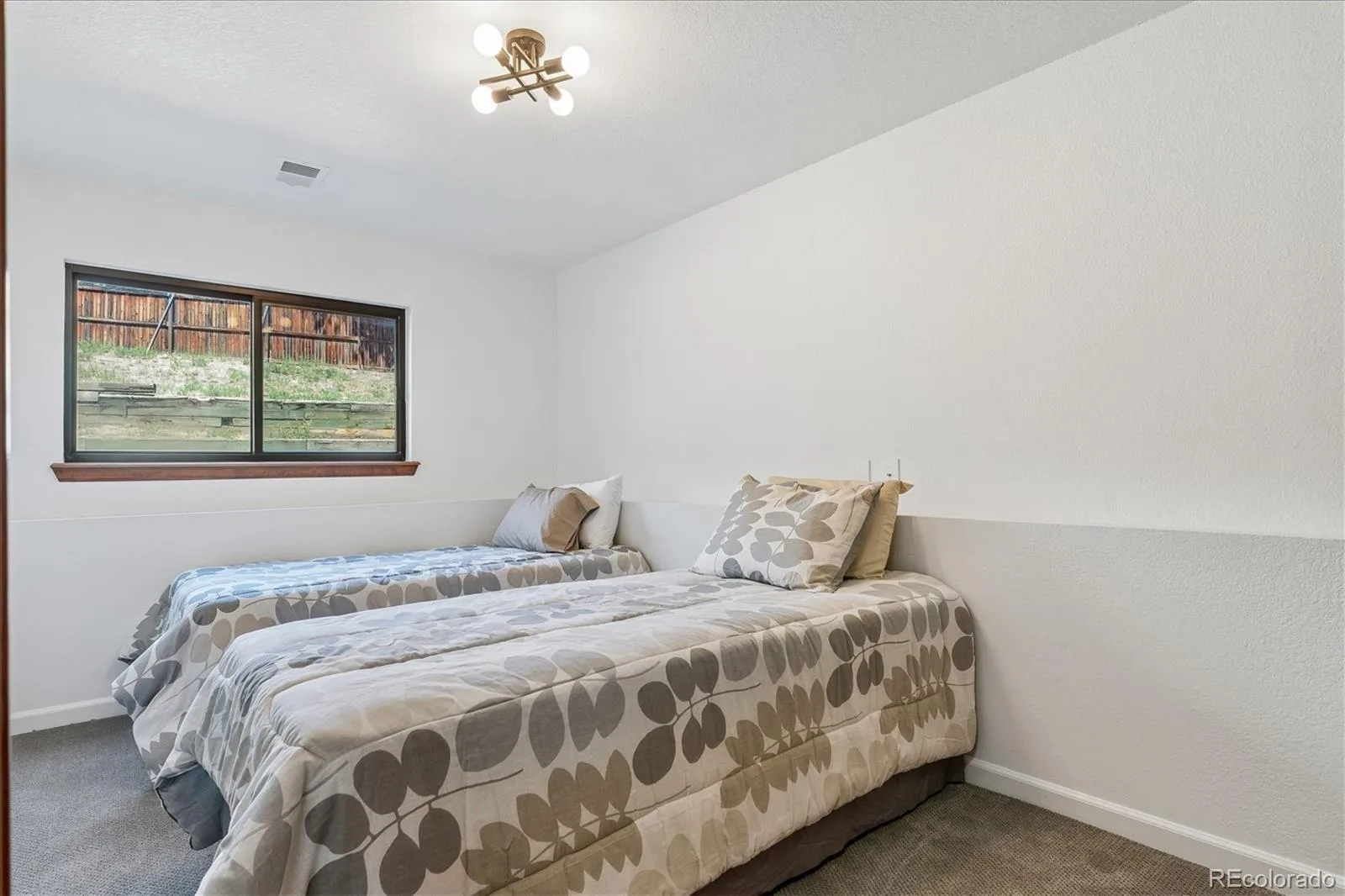 3509 S Rifle Street Aurora CO 80013 | MLS #REC5488465 08272026002342 1600 22