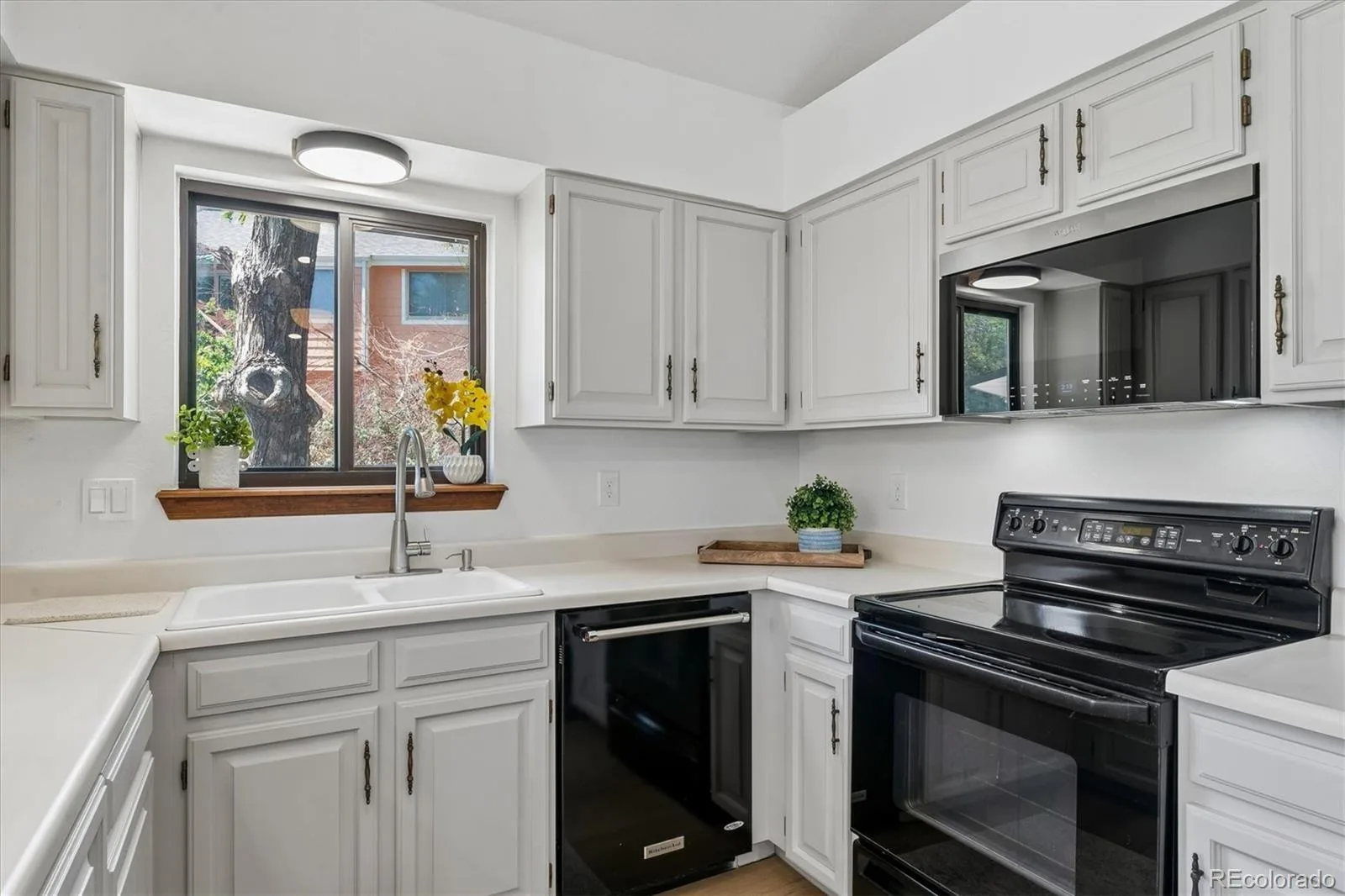 3509 S Rifle Street Aurora CO 80013 | MLS #REC5488465 08272026002342 1600 9