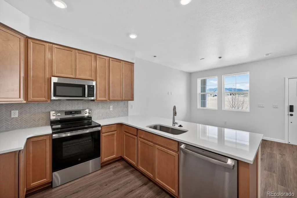 17165 W 91st Lane Arvada CO 80007 | MLS #REC5495422 06182026233515 1024 6