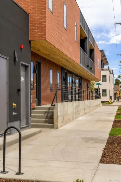 3825 W 38th Avenue #6 Denver CO 80211 | MLS #REC5502672 09232026032607 800 24