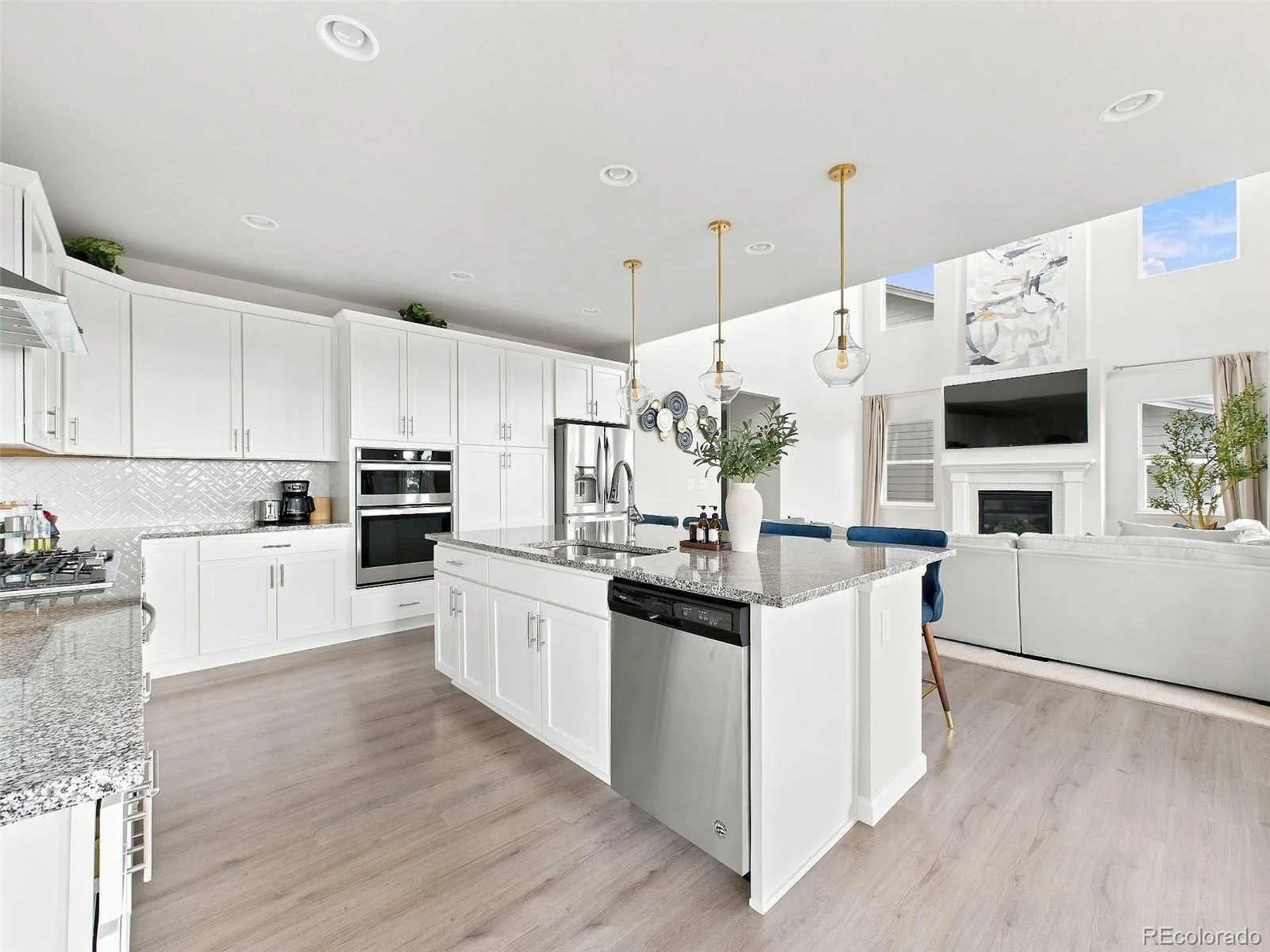 4875 Basalt Ridge Circle Castle Rock CO 80108 | MLS #REC5502674 08292026195306 1600 15