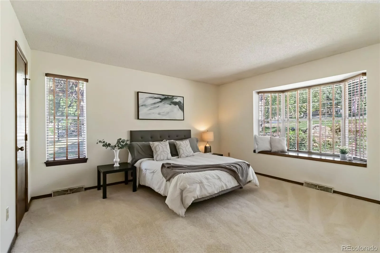 7101 W Yale Avenue #306 Denver CO 80227 | MLS #REC5502853 10022026171945 1600 15