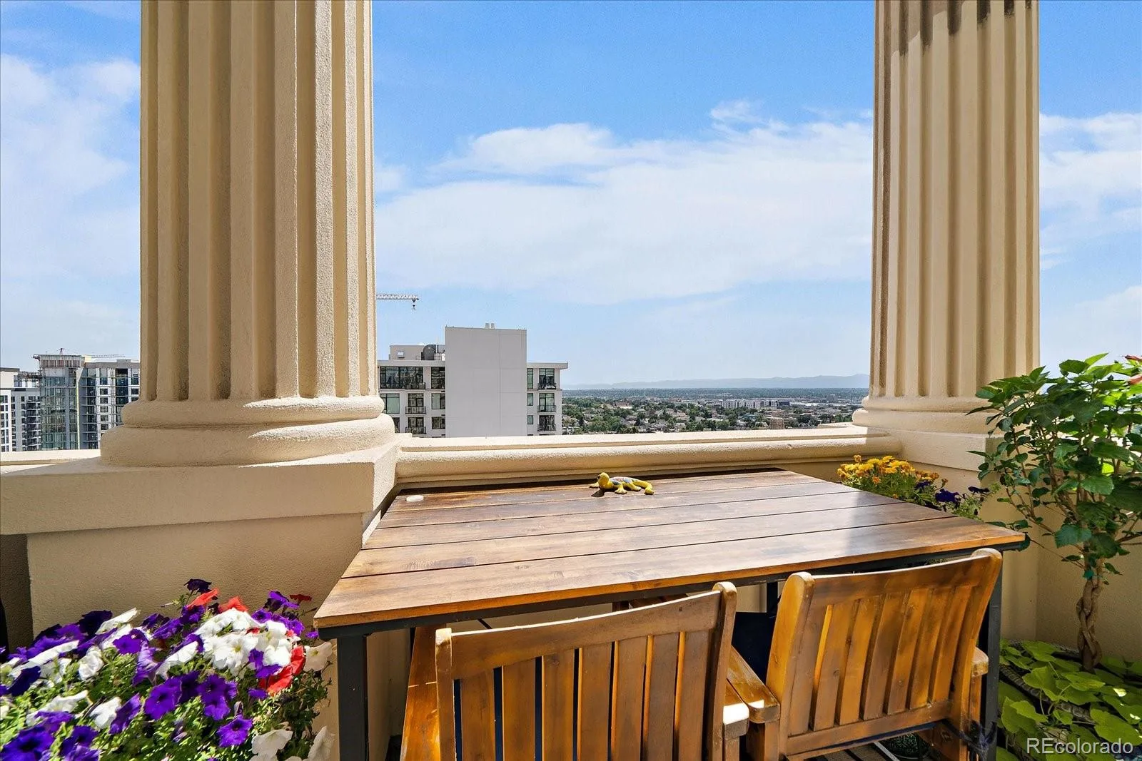 300 W 11th Avenue #18C Denver CO 80204 | MLS #REC5504226 09232026032624 1600 31