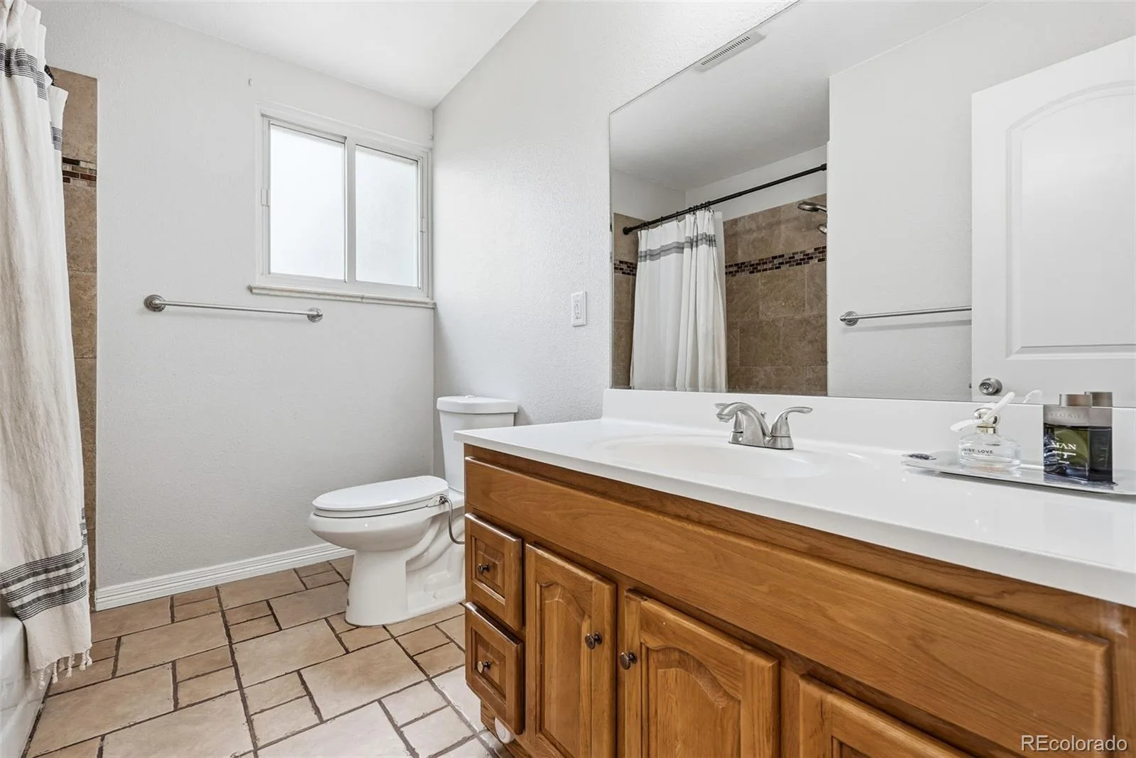 3233 Troy Street Aurora CO 80011 | MLS #REC5504715 07082026222335 1600 24