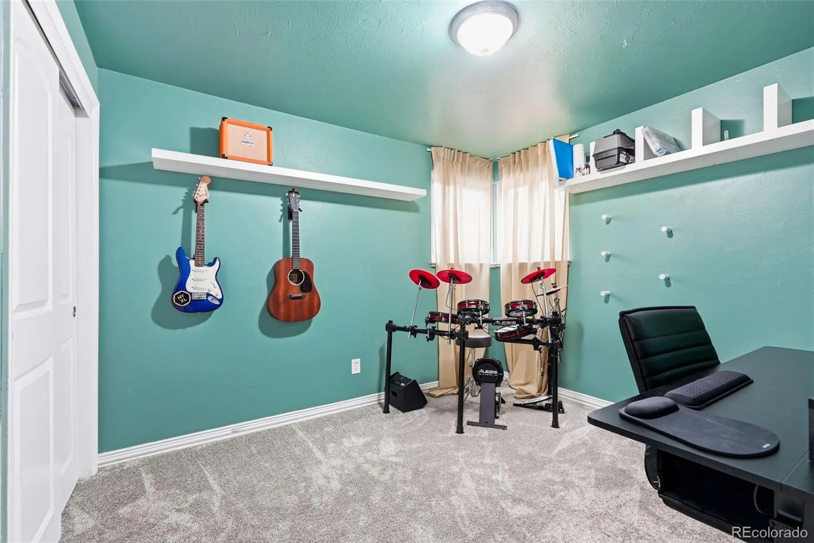 3233 Troy Street Aurora CO 80011 | MLS #REC5504715 07082026222335 1600 26