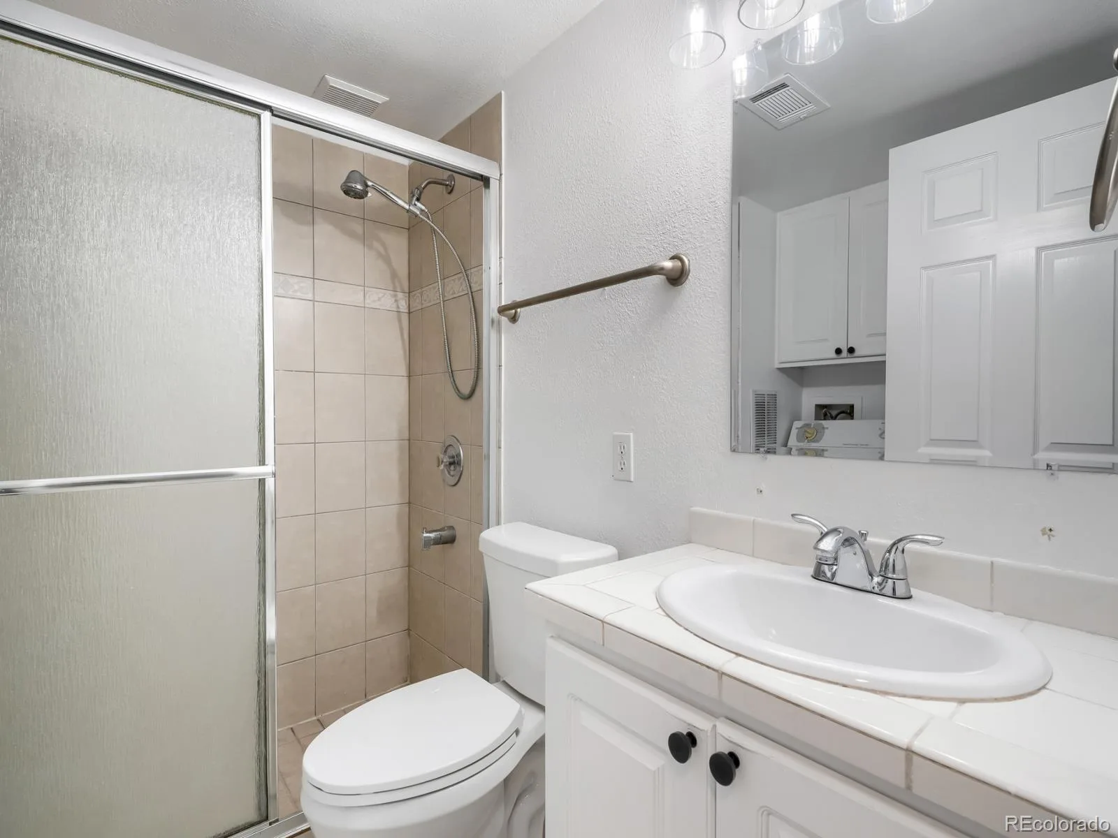 19714 E Oxford Drive Aurora CO 80013 | MLS #REC5505690 06082026235357 1600 12