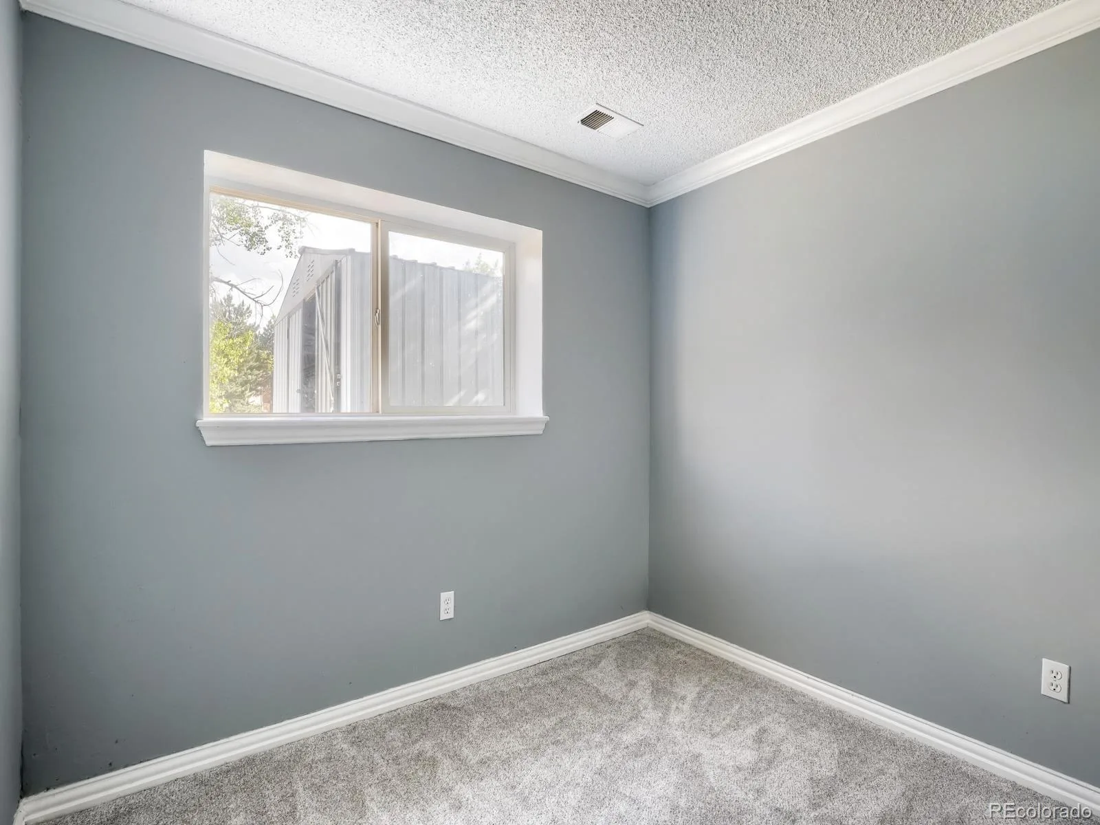 19714 E Oxford Drive Aurora CO 80013 | MLS #REC5505690 06082026235357 1600 18