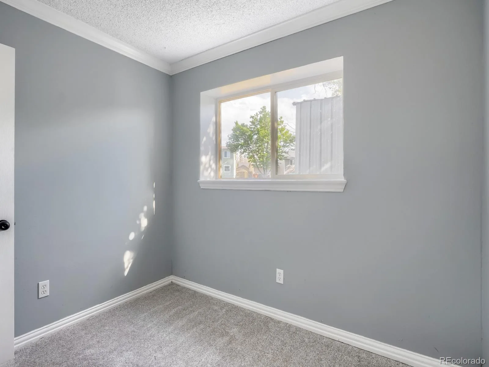 19714 E Oxford Drive Aurora CO 80013 | MLS #REC5505690 06082026235357 1600 21
