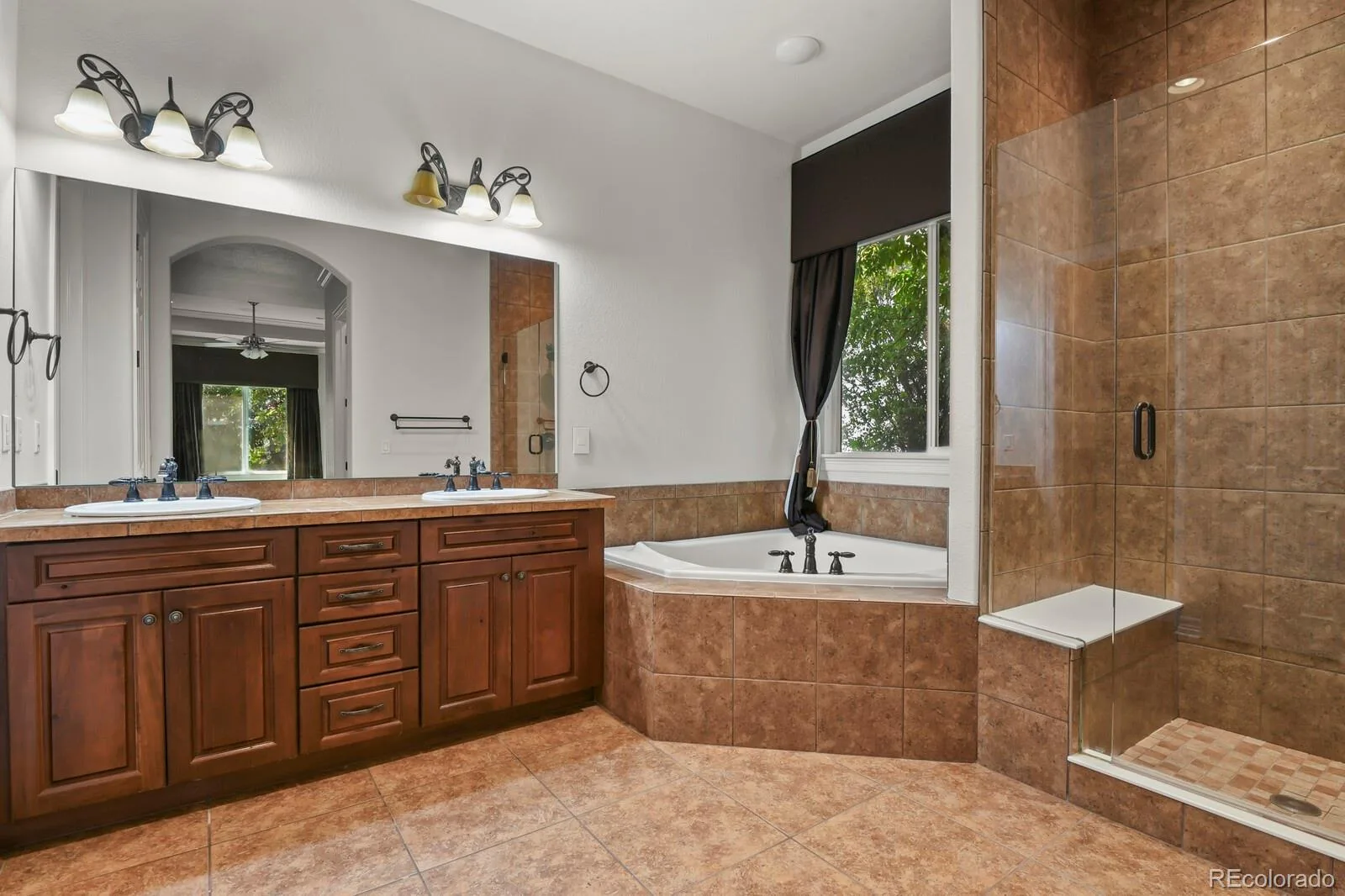 14140 Kahler Place Broomfield CO 80023 | MLS #REC5506921 08292026062225 1600 21