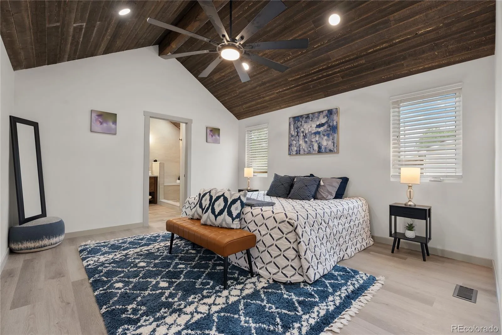 04152026165030 1600 18