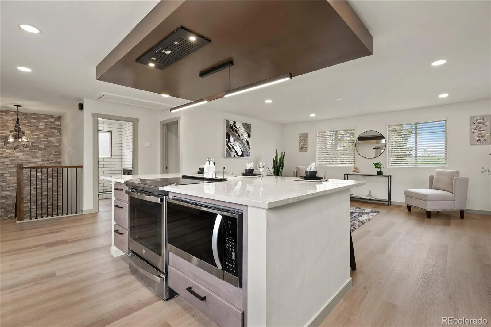 3060 W 55th Place Denver CO 80221 MLS #REC5507618 05152026211342 1600 10