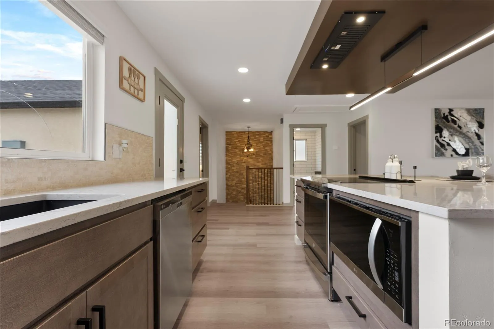 3060 W 55th Place Denver CO 80221 MLS #REC5507618 05152026211342 1600 11
