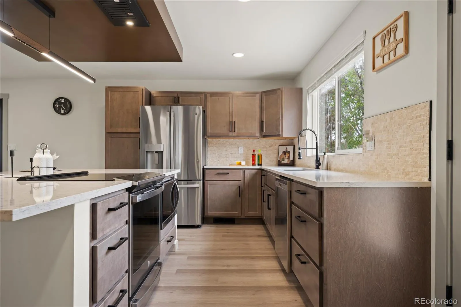 3060 W 55th Place Denver CO 80221 MLS #REC5507618 05152026211342 1600 13
