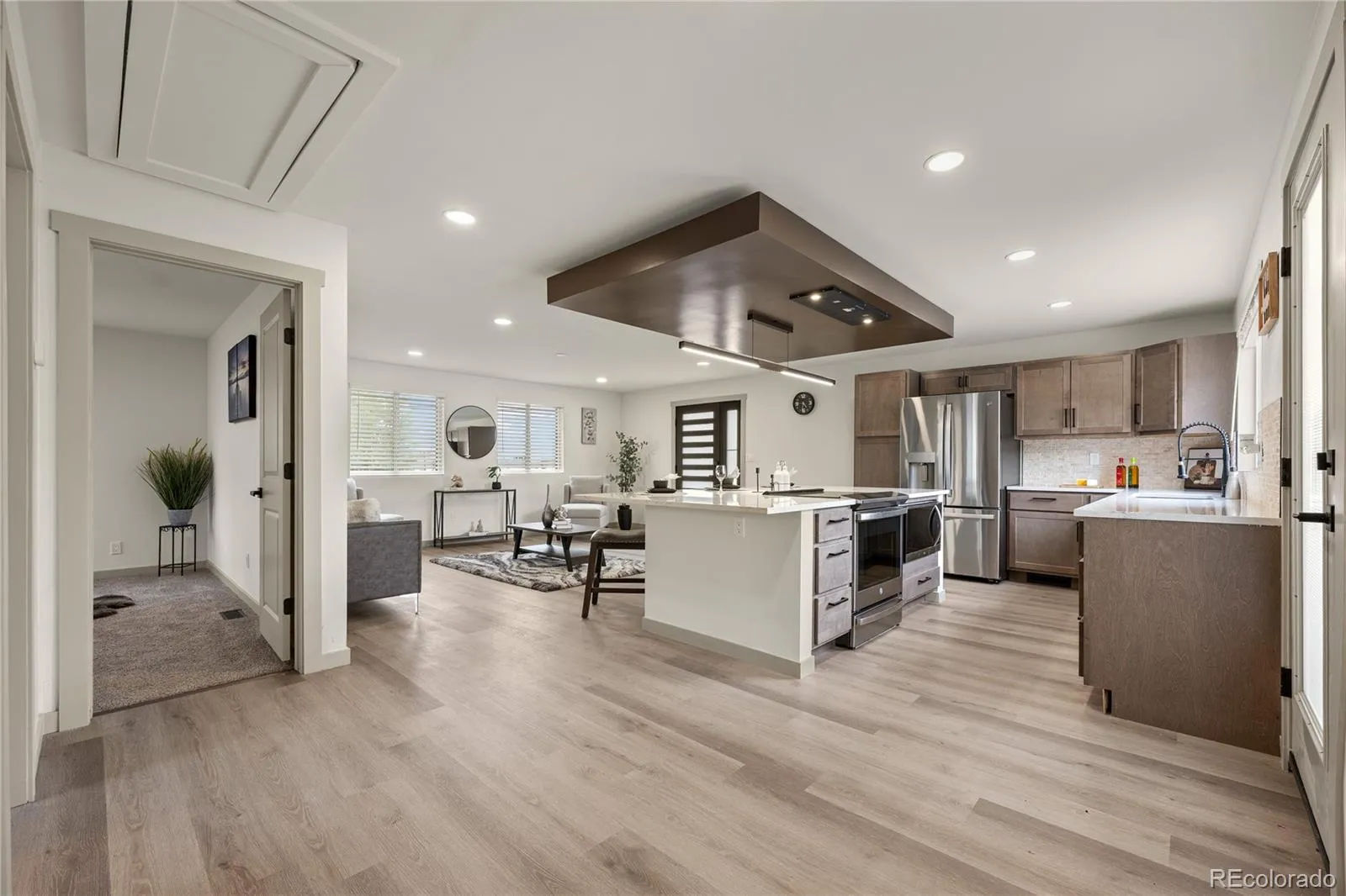 3060 W 55th Place Denver CO 80221 MLS #REC5507618 05152026211342 1600 17