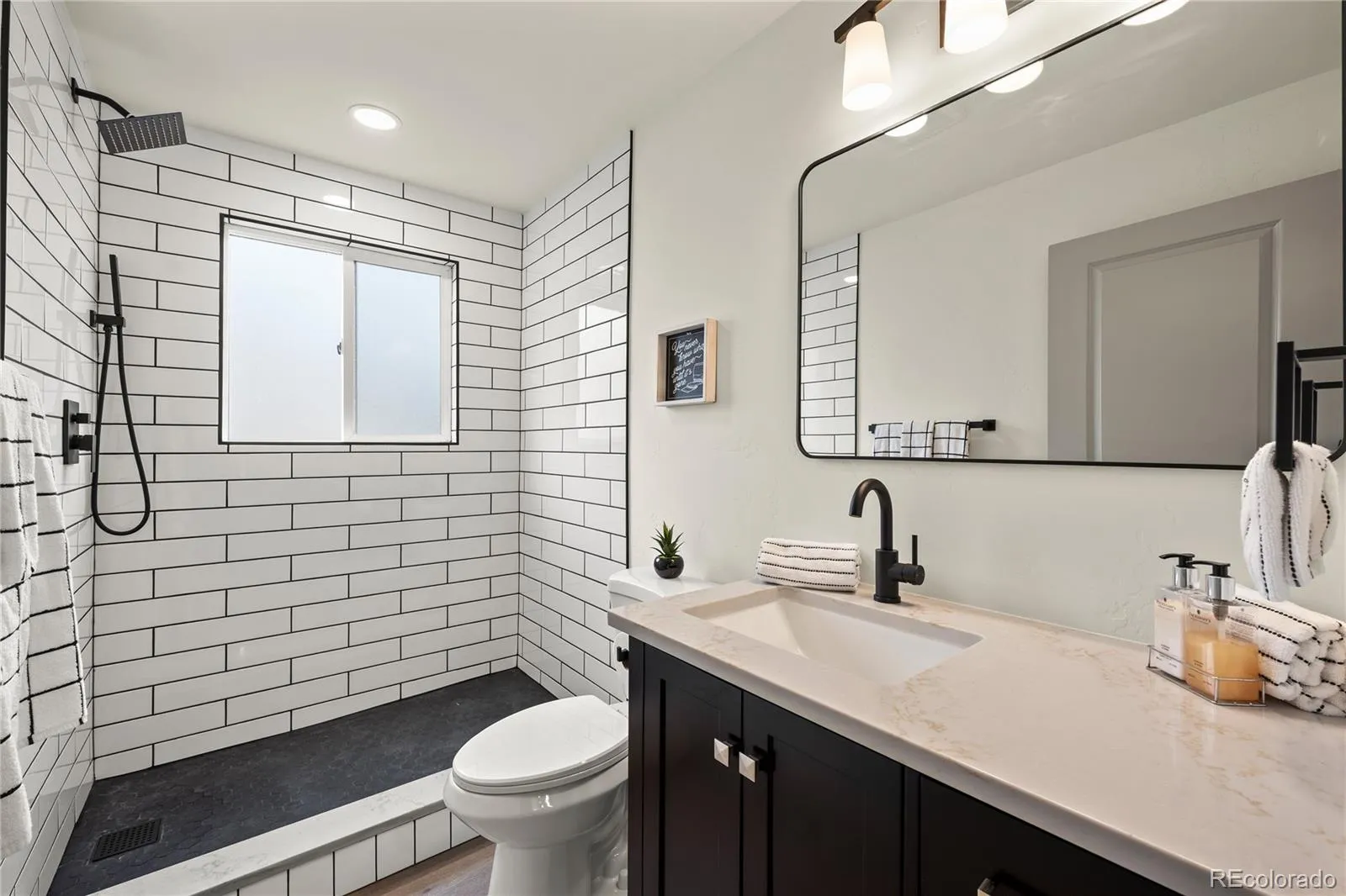 3060 W 55th Place Denver CO 80221 MLS #REC5507618 05152026211342 1600 27