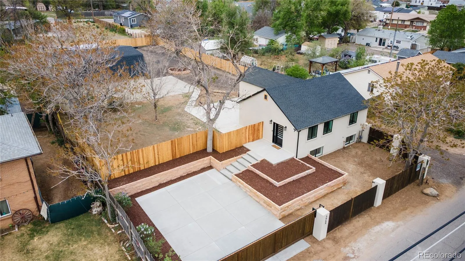 3060 W 55th Place Denver CO 80221 MLS #REC5507618 05152026211342 1600 44
