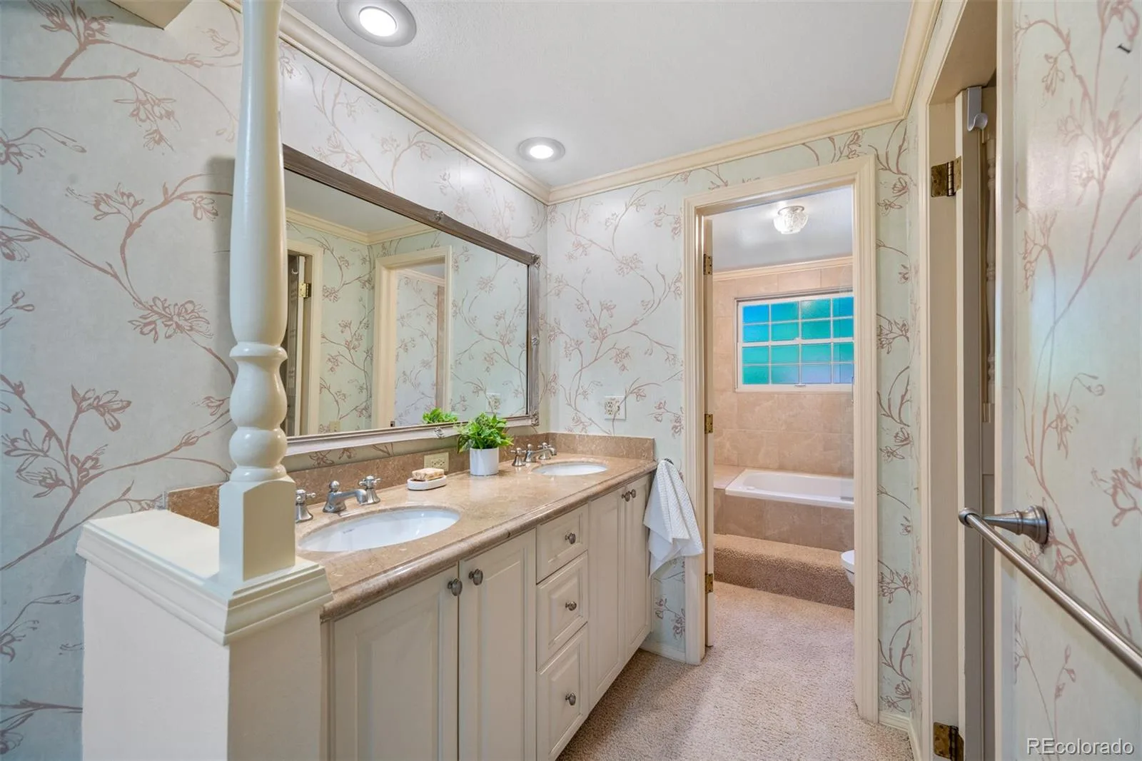 3297 S Oneida Way Denver CO 80224 MLS #REC5507933 06092026203633 1600 27