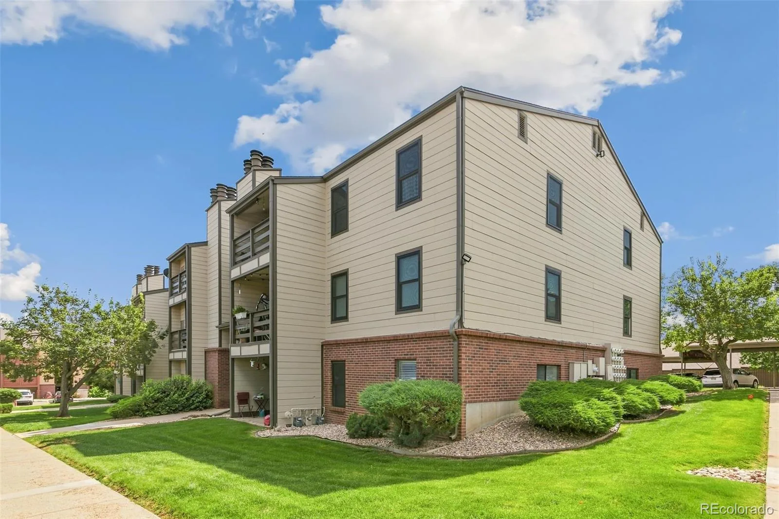 459 Wright Street #305 Denver CO 80228 | MLS #REC5511911 08282026154549 1600 23