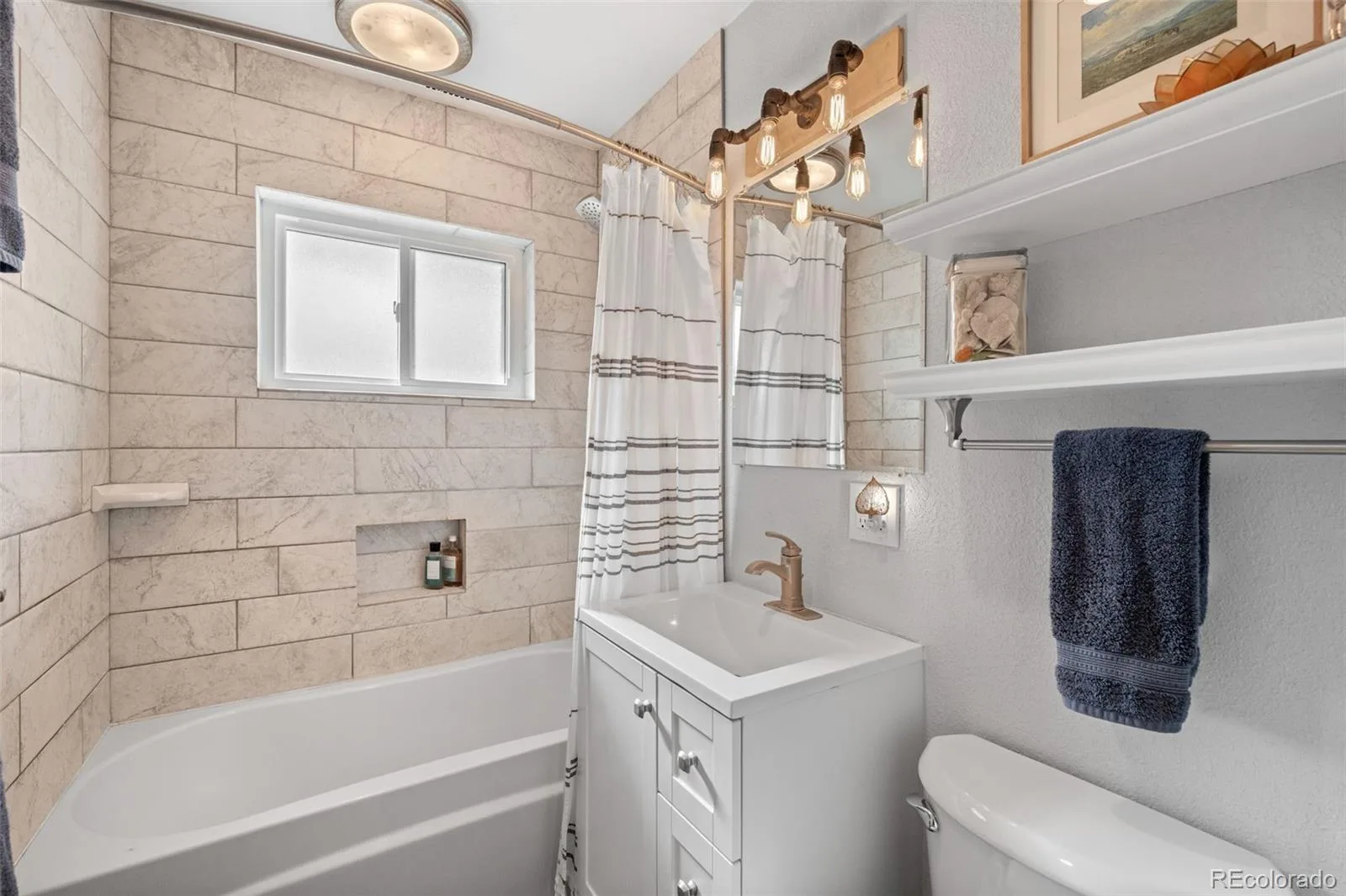 3275 S Raleigh Street Denver CO 80236 | MLS #REC5511965 10172026151401 1600 25