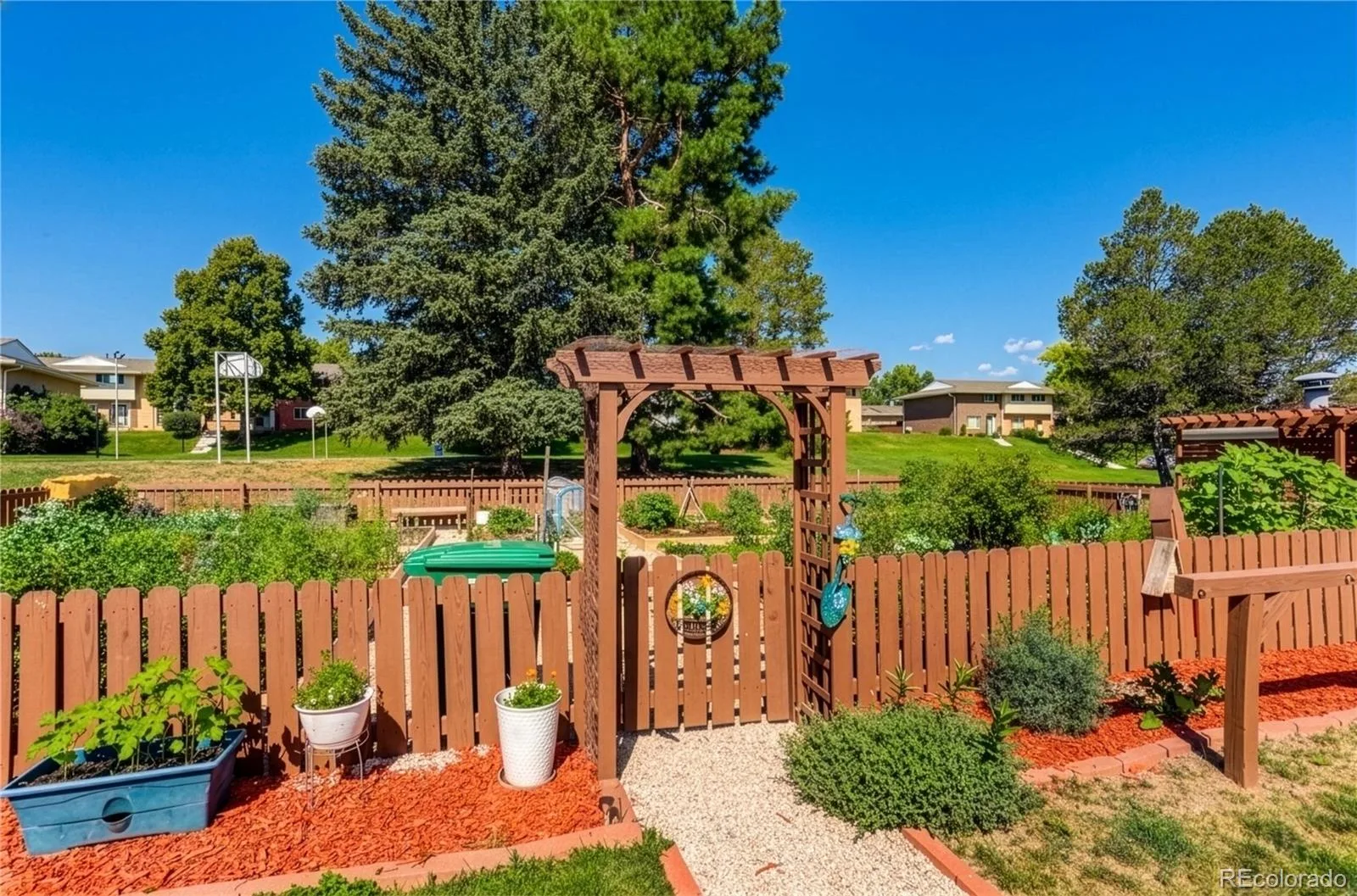 9051 E Nassau Avenue #375 Denver CO 80237 | MLS #REC5514222 08202026040550 1600 27