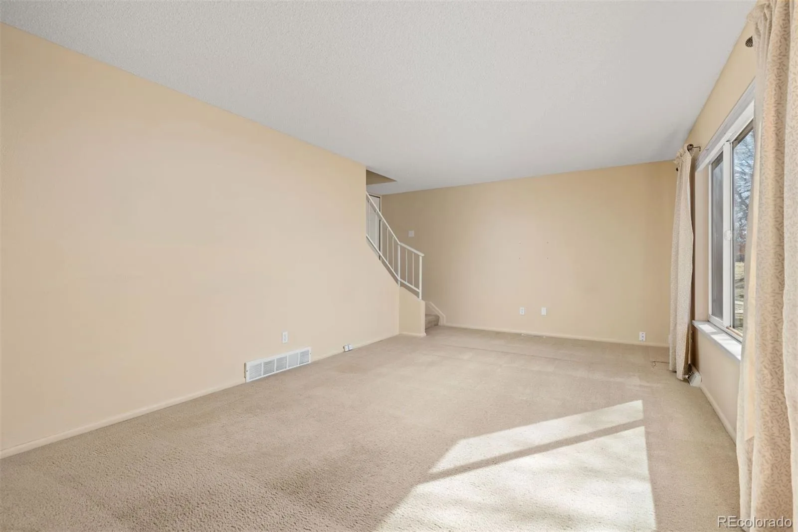 9051 E Nassau Avenue #375 Denver CO 80237 | MLS #REC5514222 08202026040550 1600 6