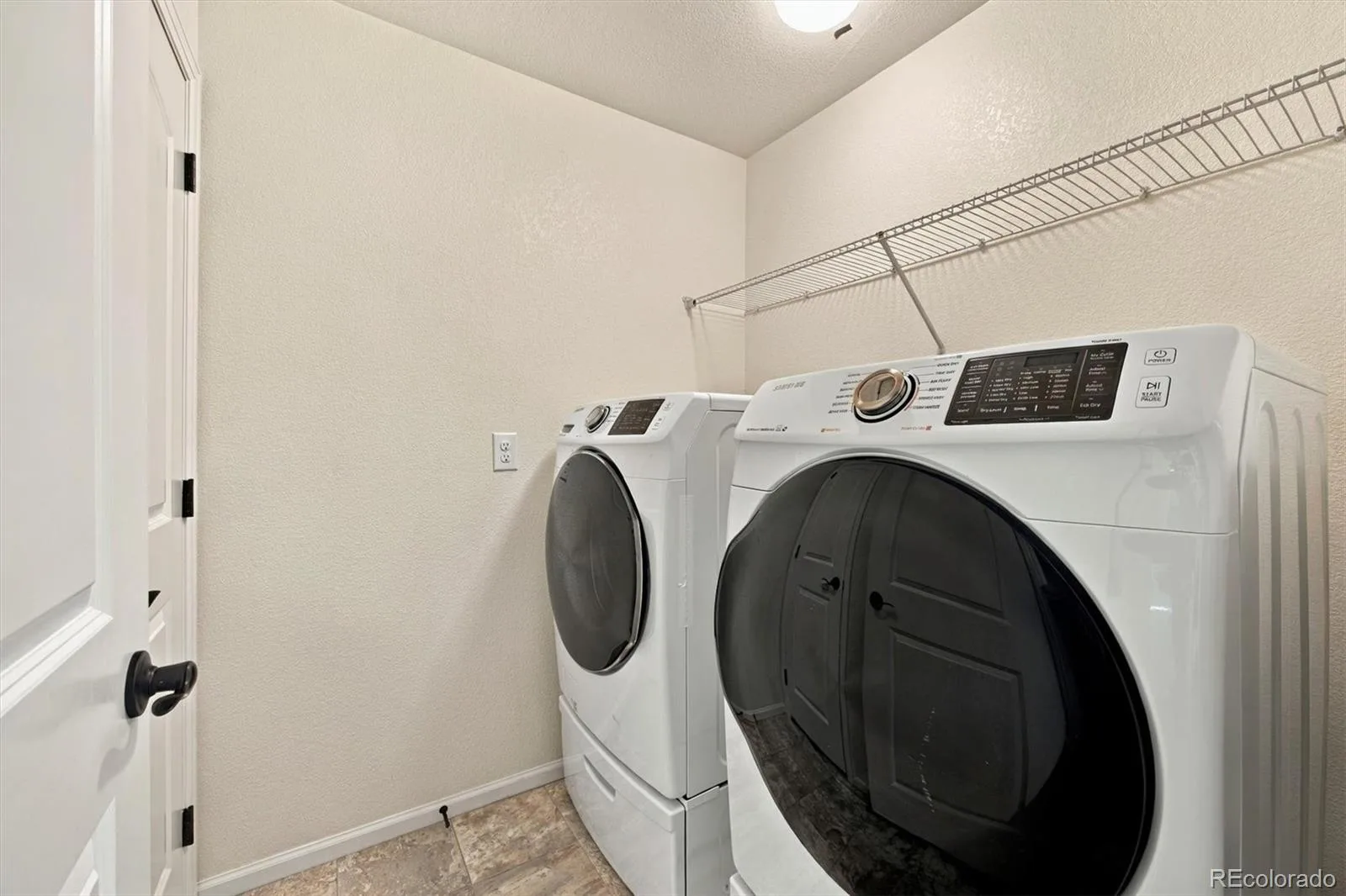 11460 E 26th Avenue Aurora CO 80010 | MLS #REC5515910 09242026194856 1600 23