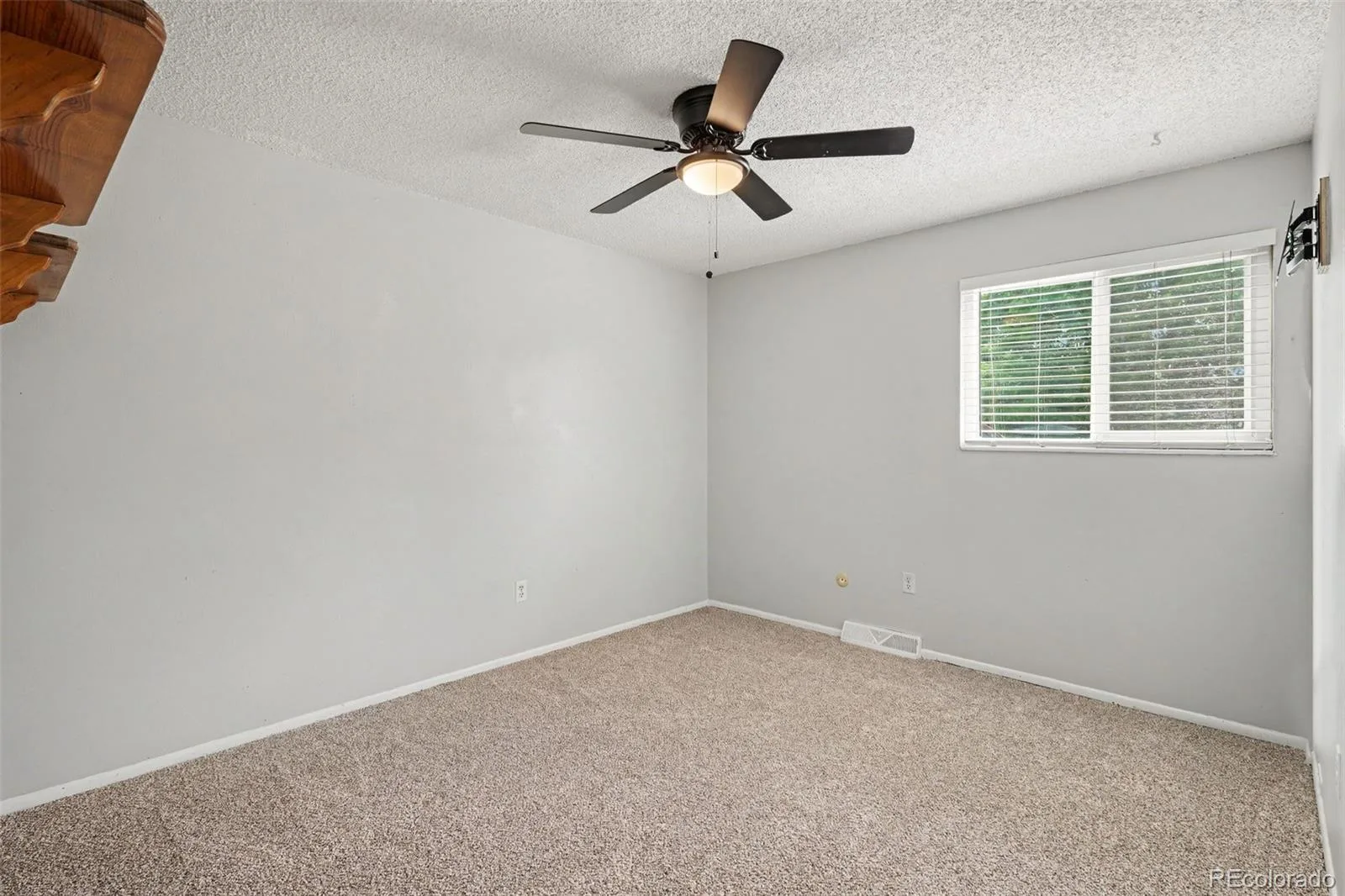 8143 S Otis Court Littleton CO 80128 | MLS #REC5515930 07022026234218 1600 20