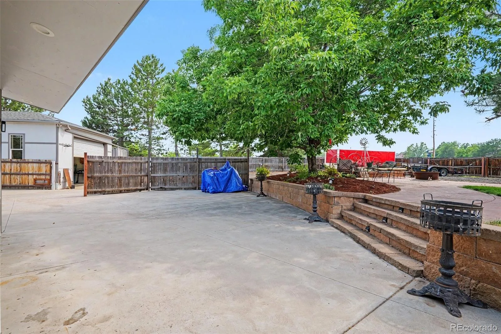 8143 S Otis Court Littleton CO 80128 | MLS #REC5515930 07022026234218 1600 29