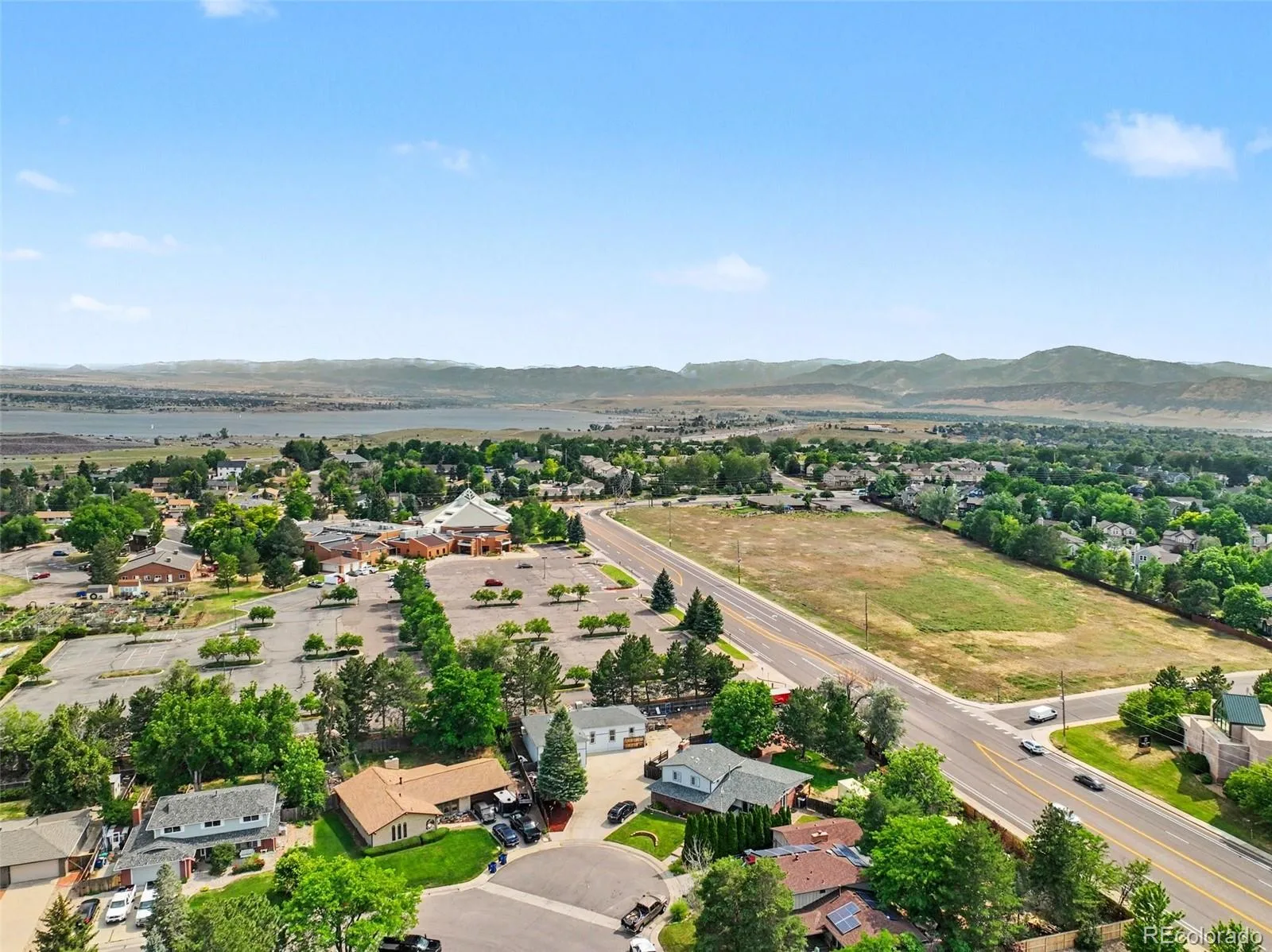 8143 S Otis Court Littleton CO 80128 | MLS #REC5515930 07022026234218 1600 42