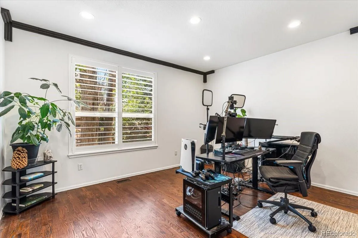 22045 E Hoover Drive Aurora CO 80016 MLS #REC5516011 05182026194855 1200 17