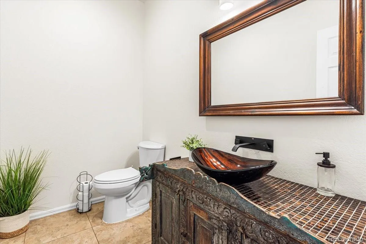 22045 E Hoover Drive Aurora CO 80016 MLS #REC5516011 05182026194855 1200 18
