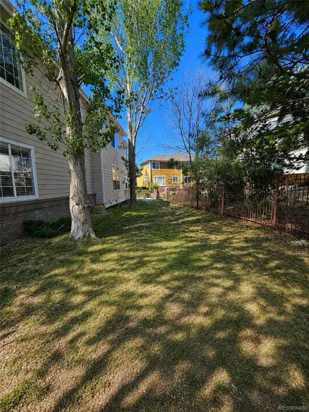 22045 E Hoover Drive Aurora CO 80016 MLS #REC5516011 05182026194855 800 6